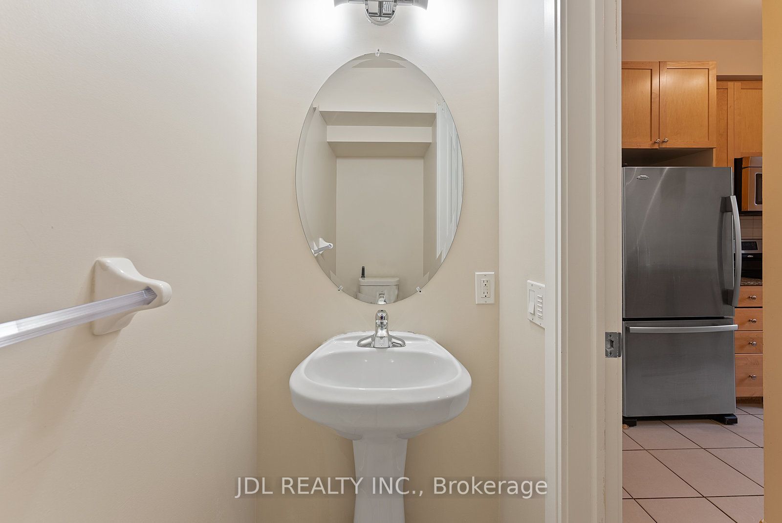 315 Village Green Square 76 Property Photo 18