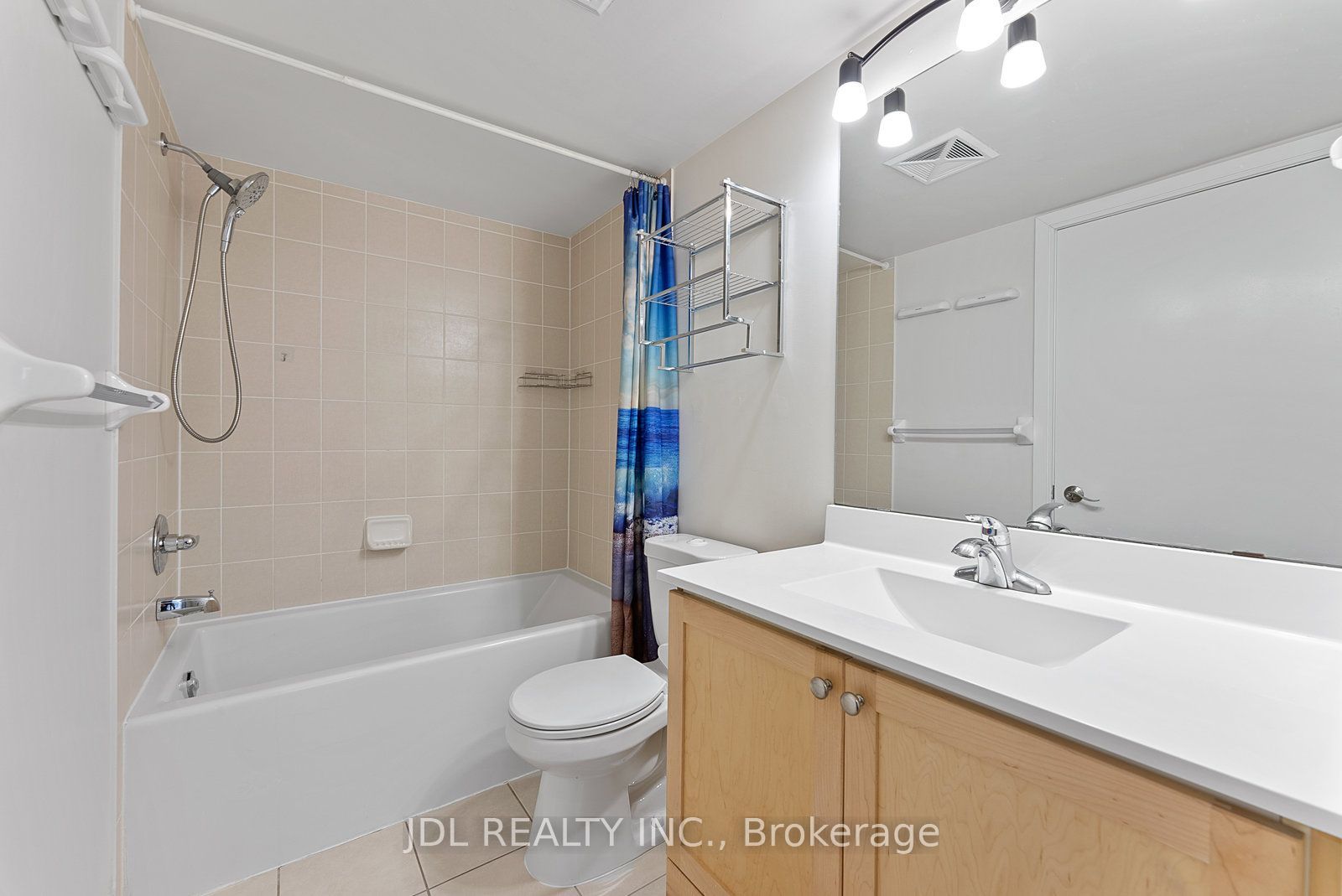 315 Village Green Square 76 Property Photo 31