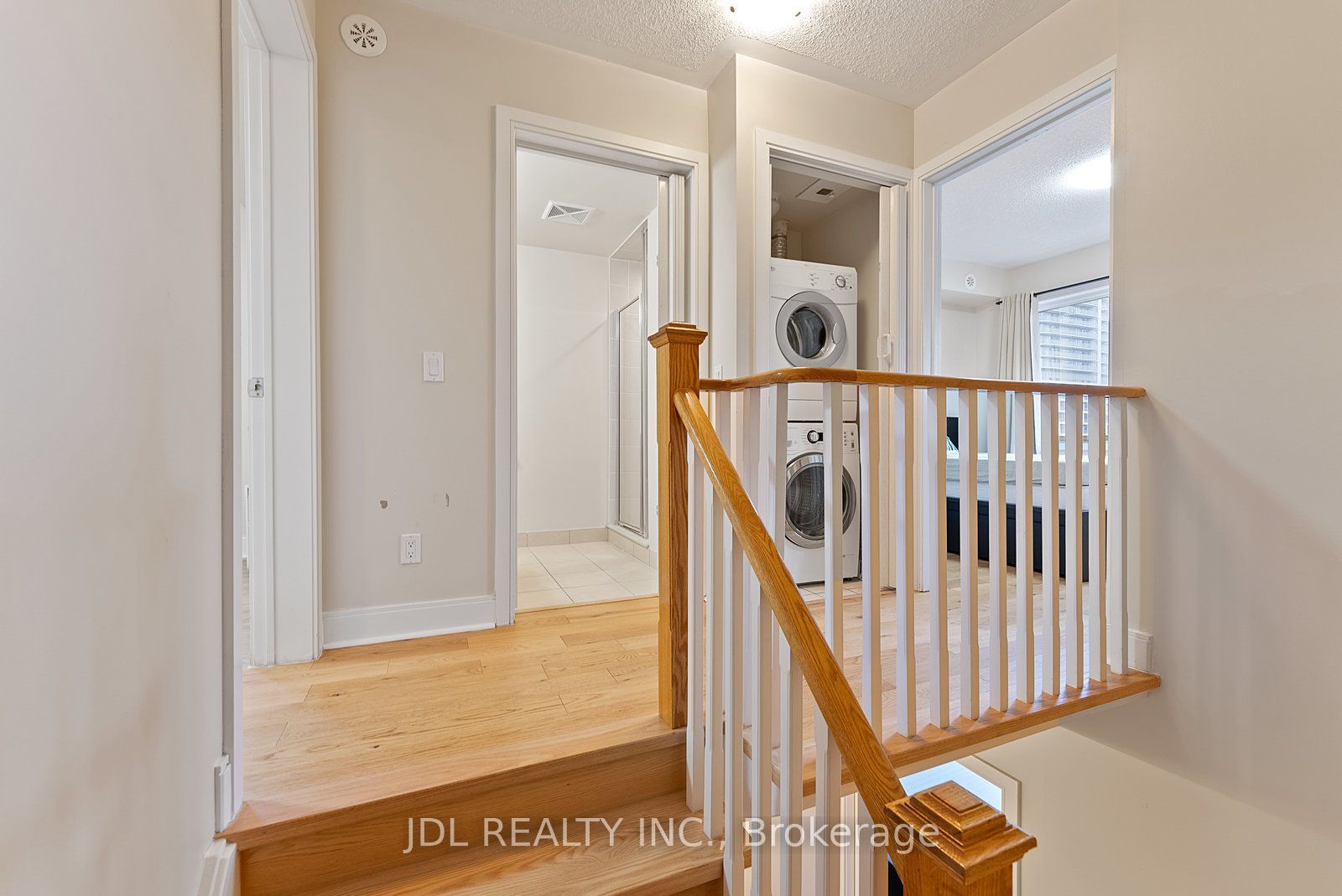 315 Village Green Square 76 Property Photo 32