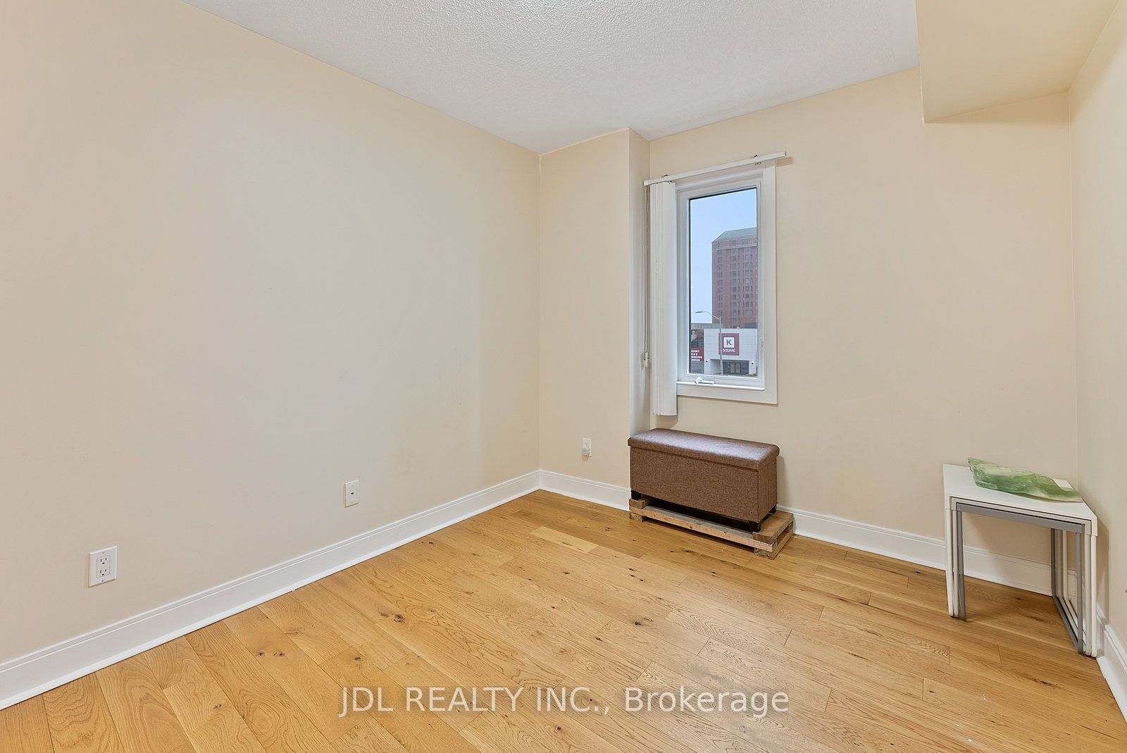 315 Village Green Square 76 Property Photo 35