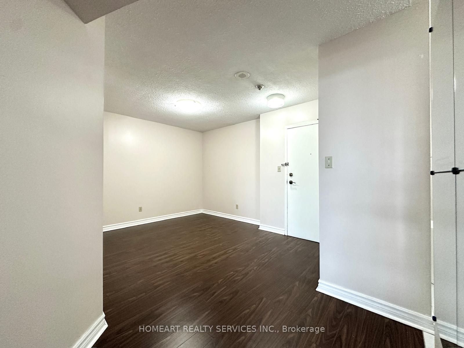 75 Bamburgh Circle 1620 Property Photo 3