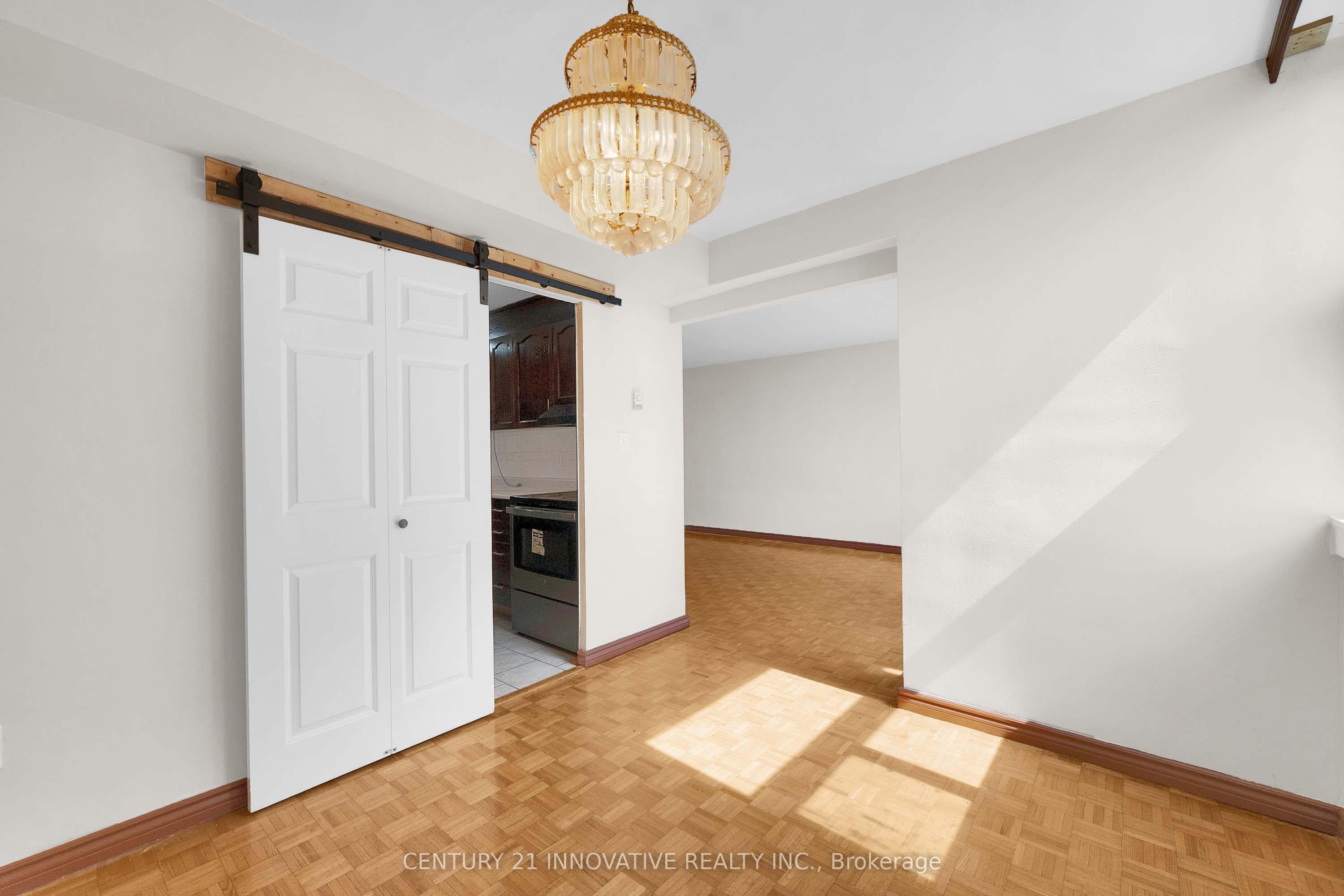 3 Massey Square 1903 Property Photo 14