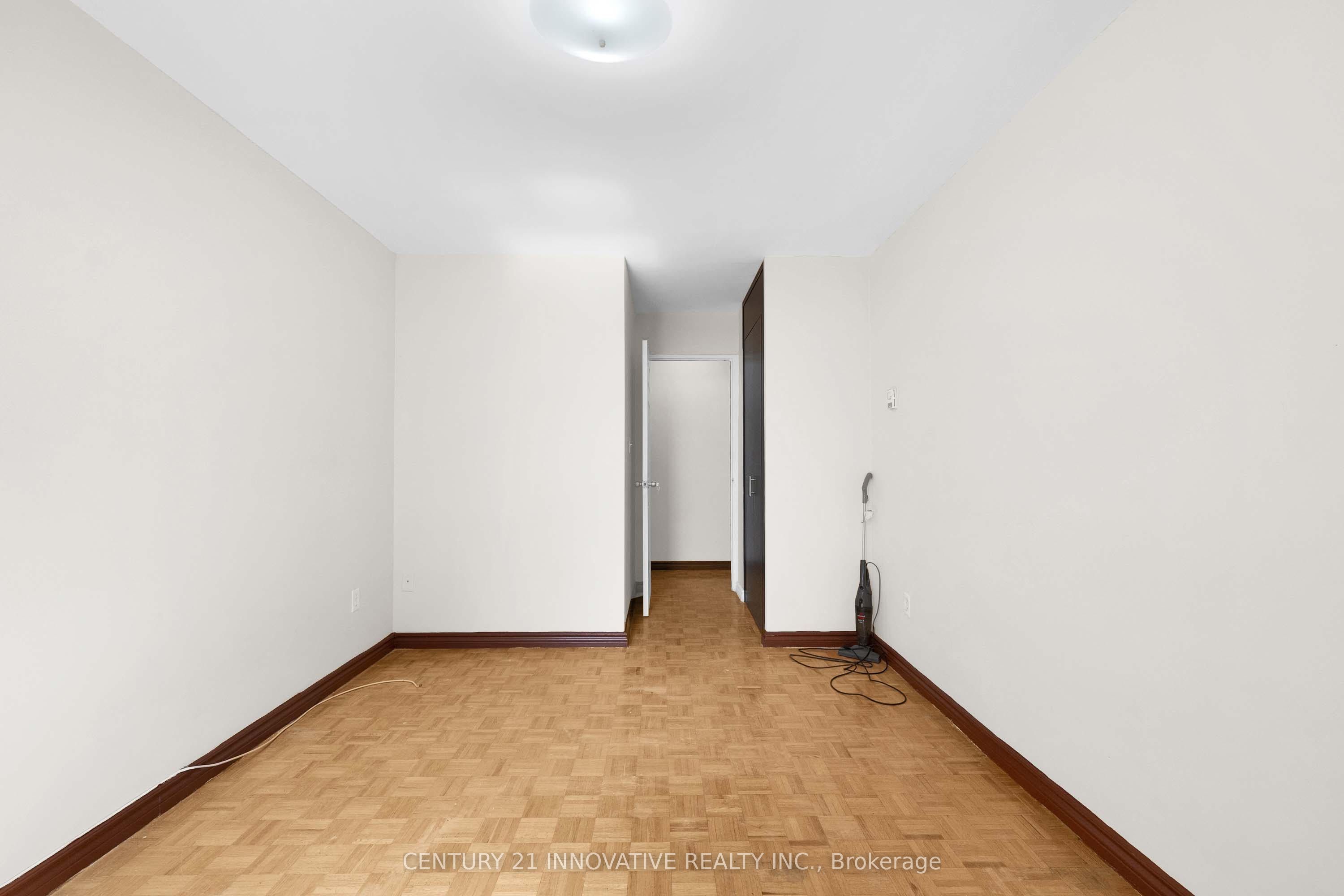 3 Massey Square 1903 Property Photo 21