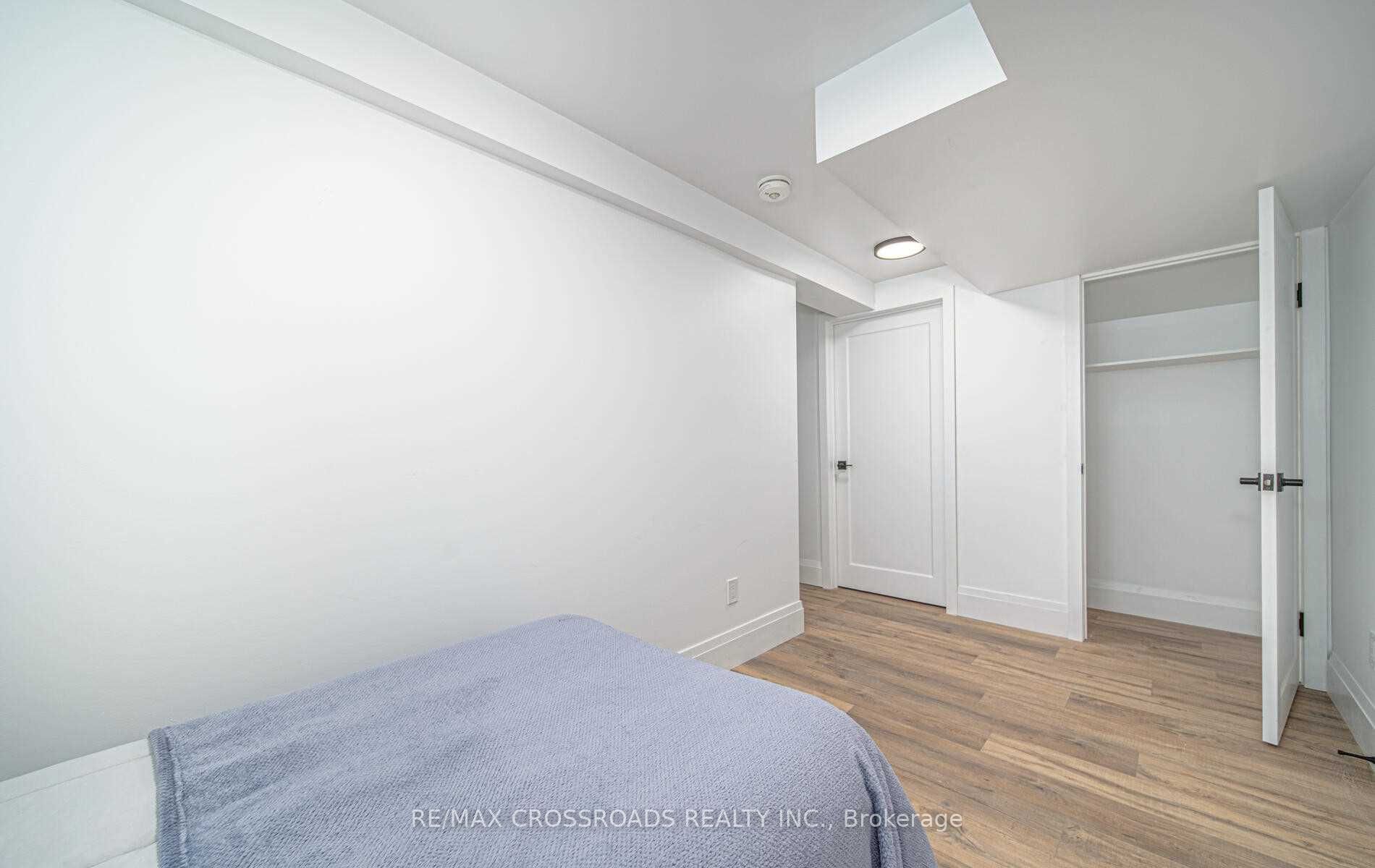 91 Mclaughlin Boulevard Lower Property Photo 7