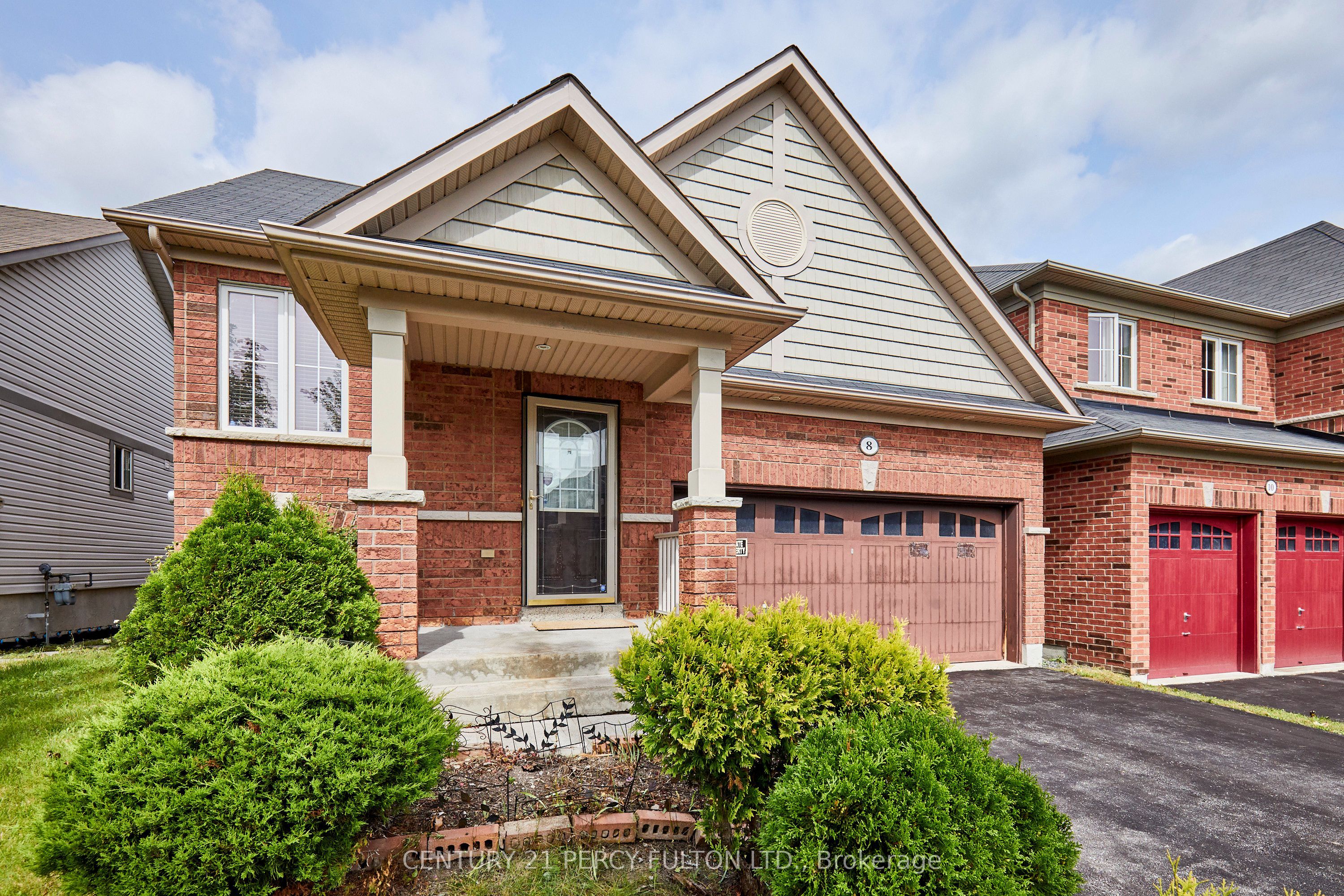 8 Knowles Street Property Photo 1