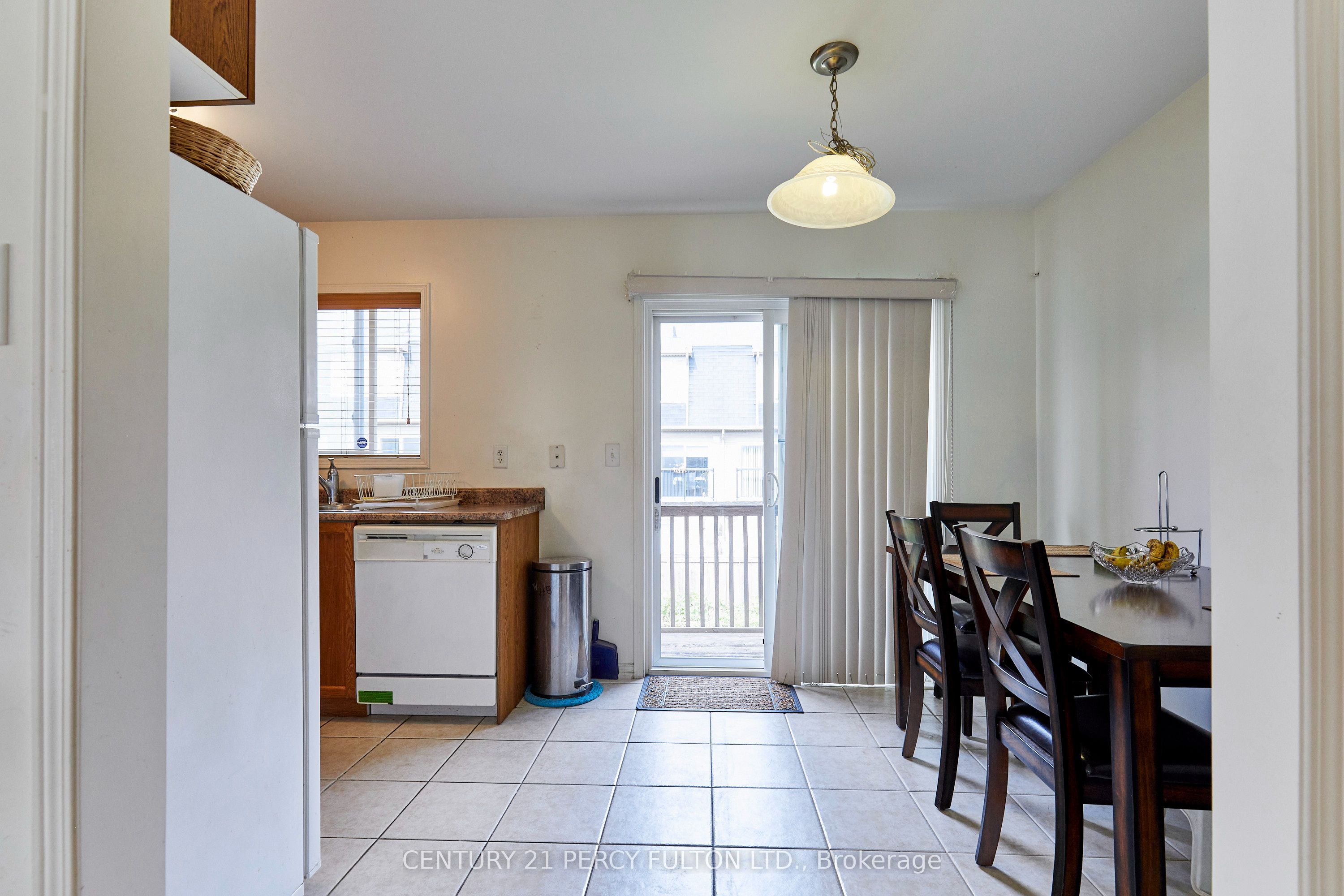 8 Knowles Street Property Photo 11