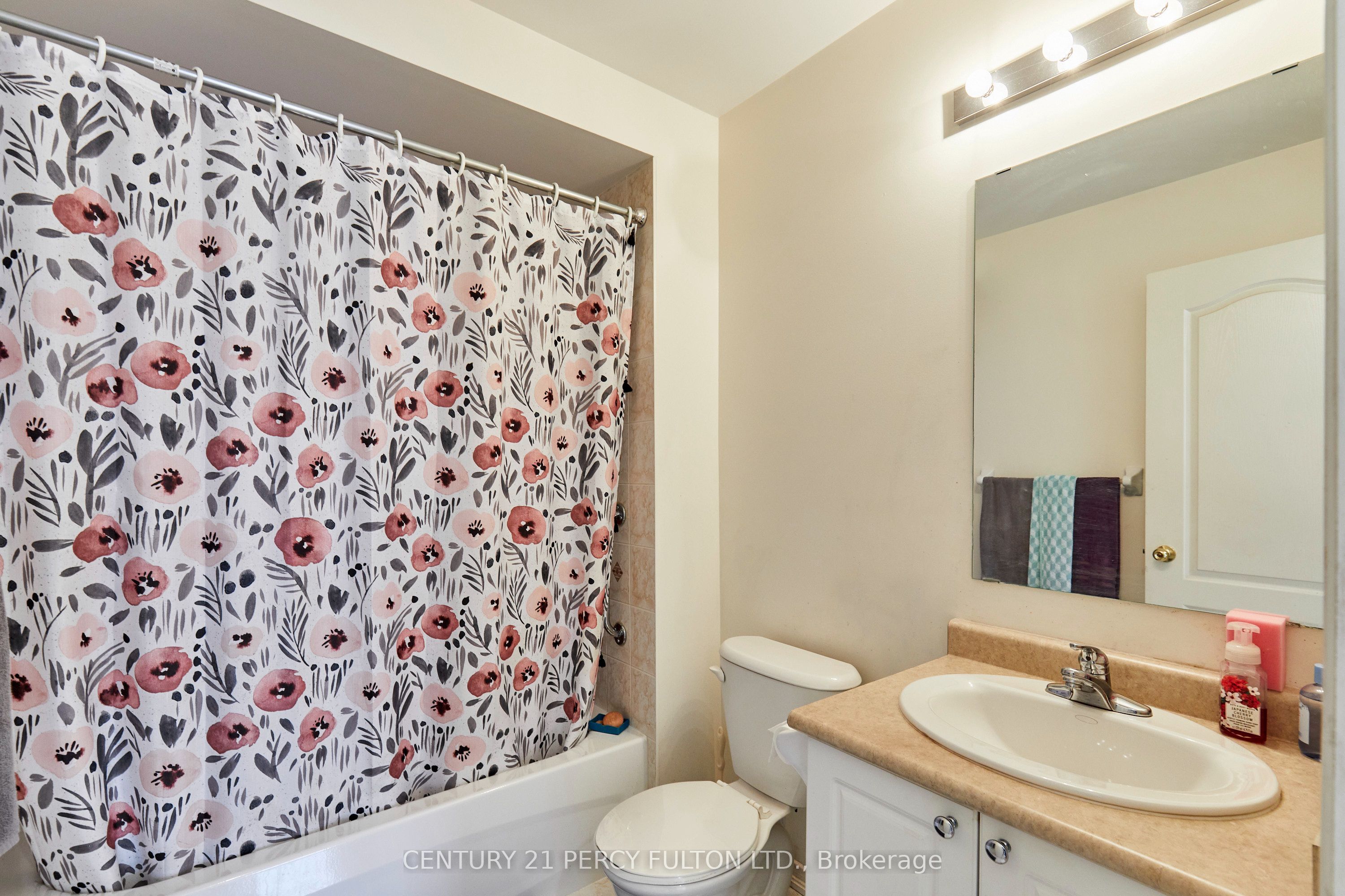 8 Knowles Street Property Photo 17