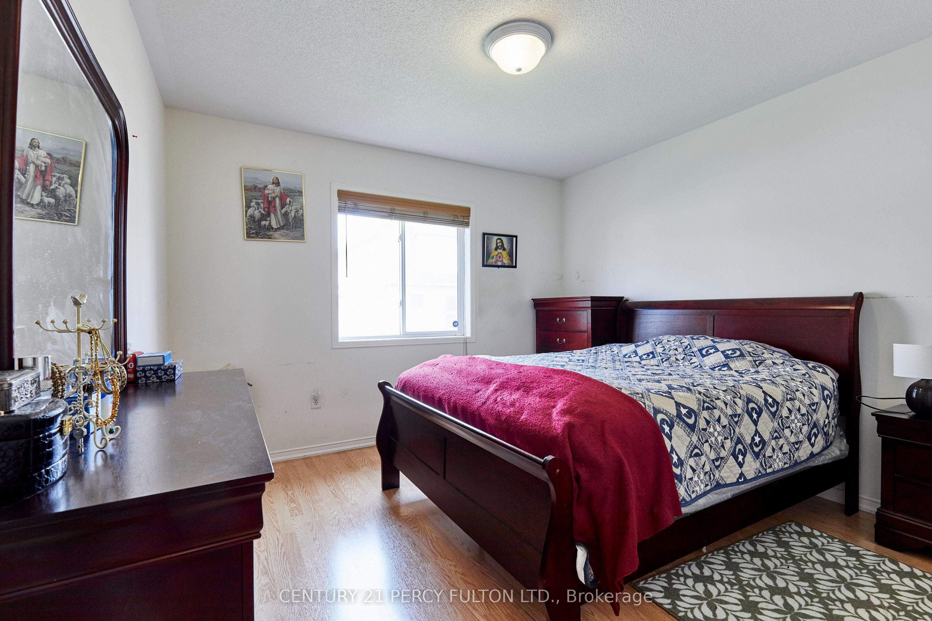 8 Knowles Street Property Photo 18