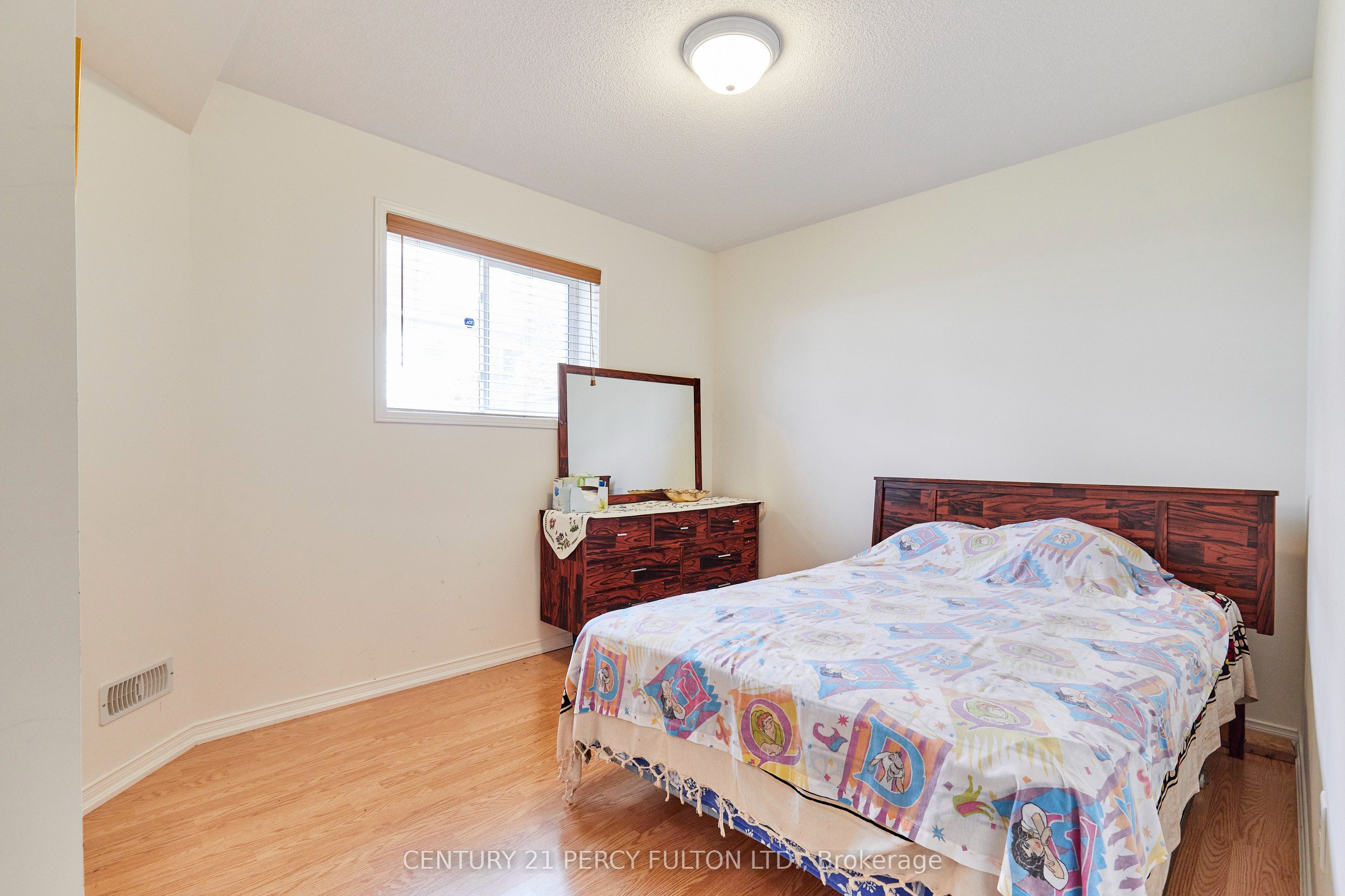 8 Knowles Street Property Photo 29