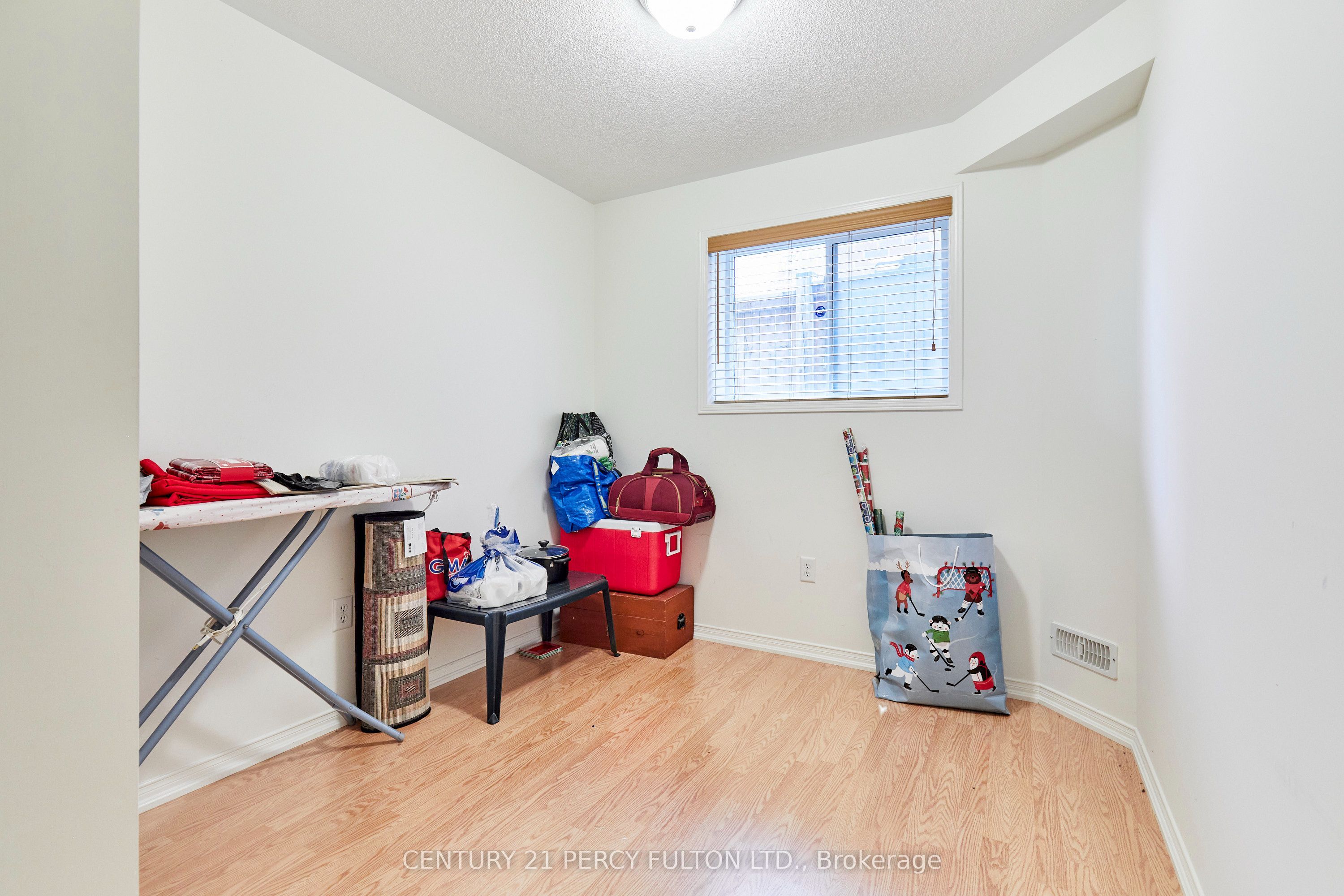 8 Knowles Street Property Photo 31