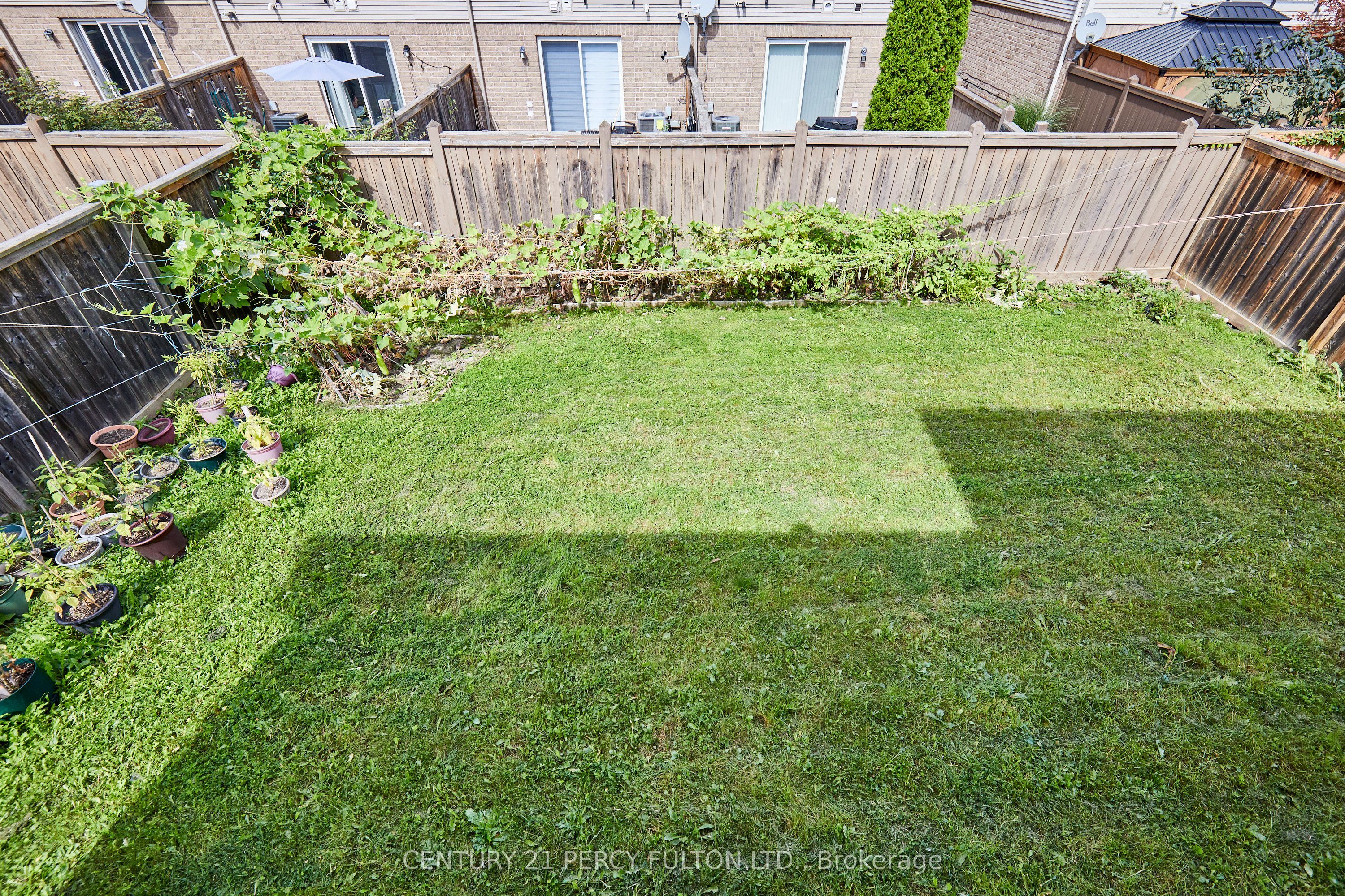 8 Knowles Street Property Photo 32