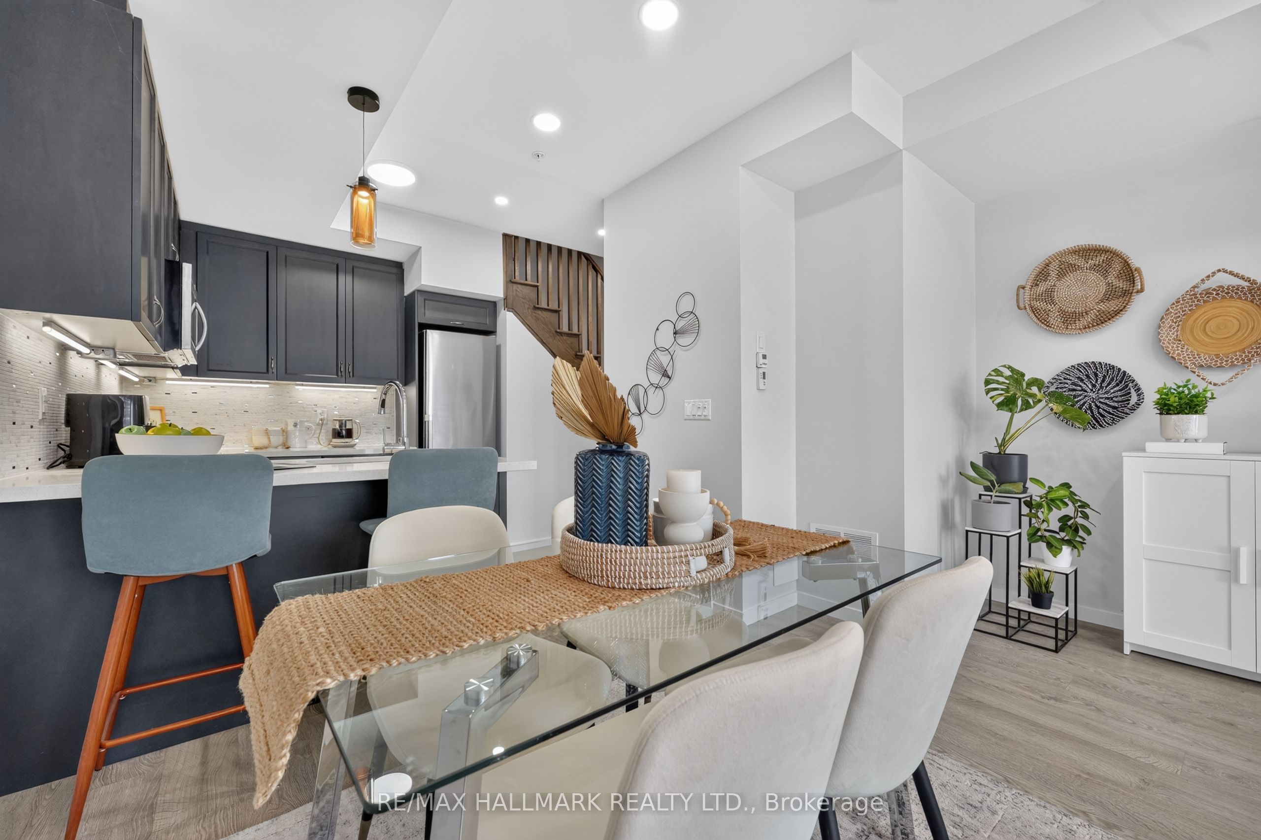 1711 Pure Springs Boulevard 508 Property Photo 9