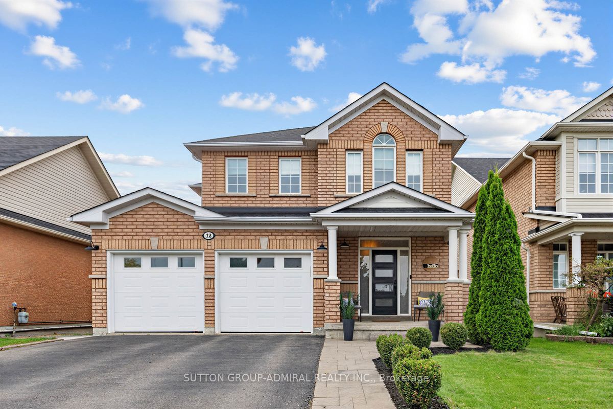 12 Sherrington Drive W
