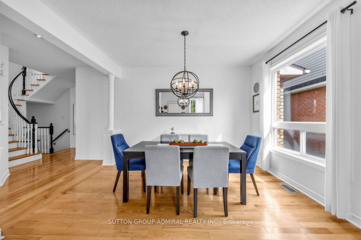 12 Sherrington Drive W Property Photo 5