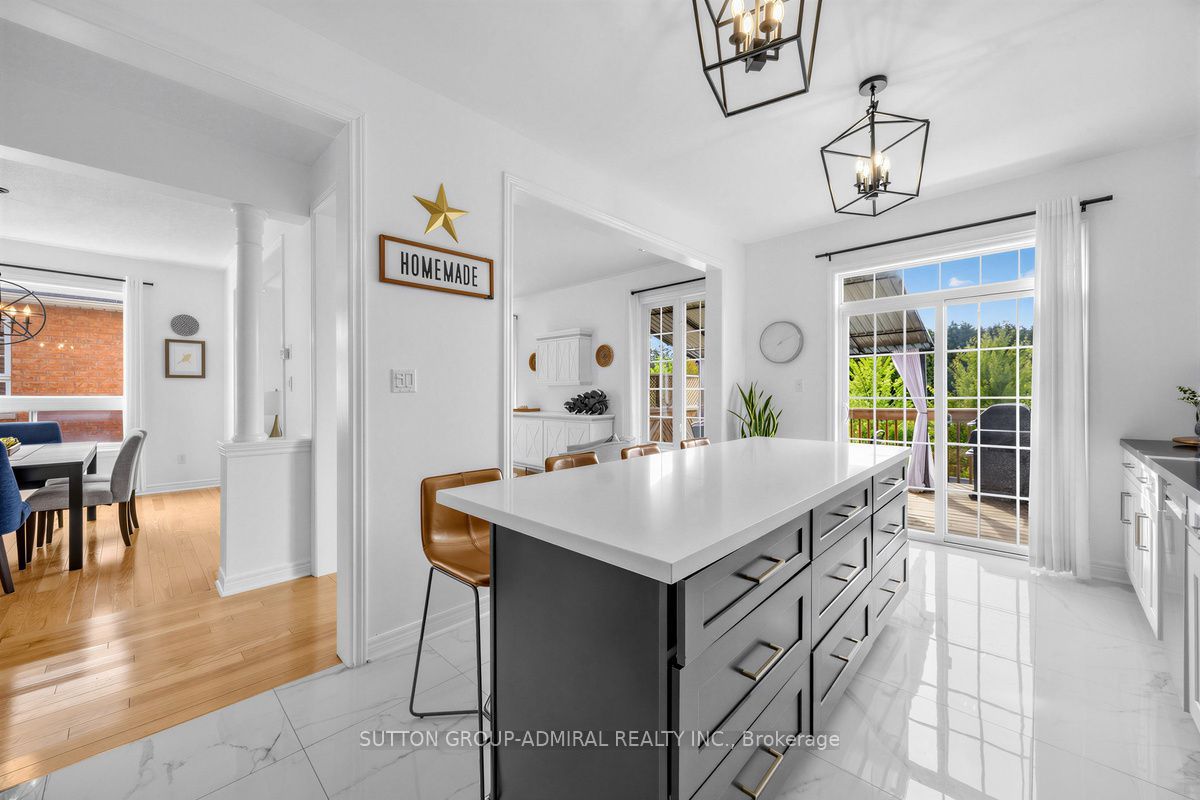 12 Sherrington Drive W Property Photo 13