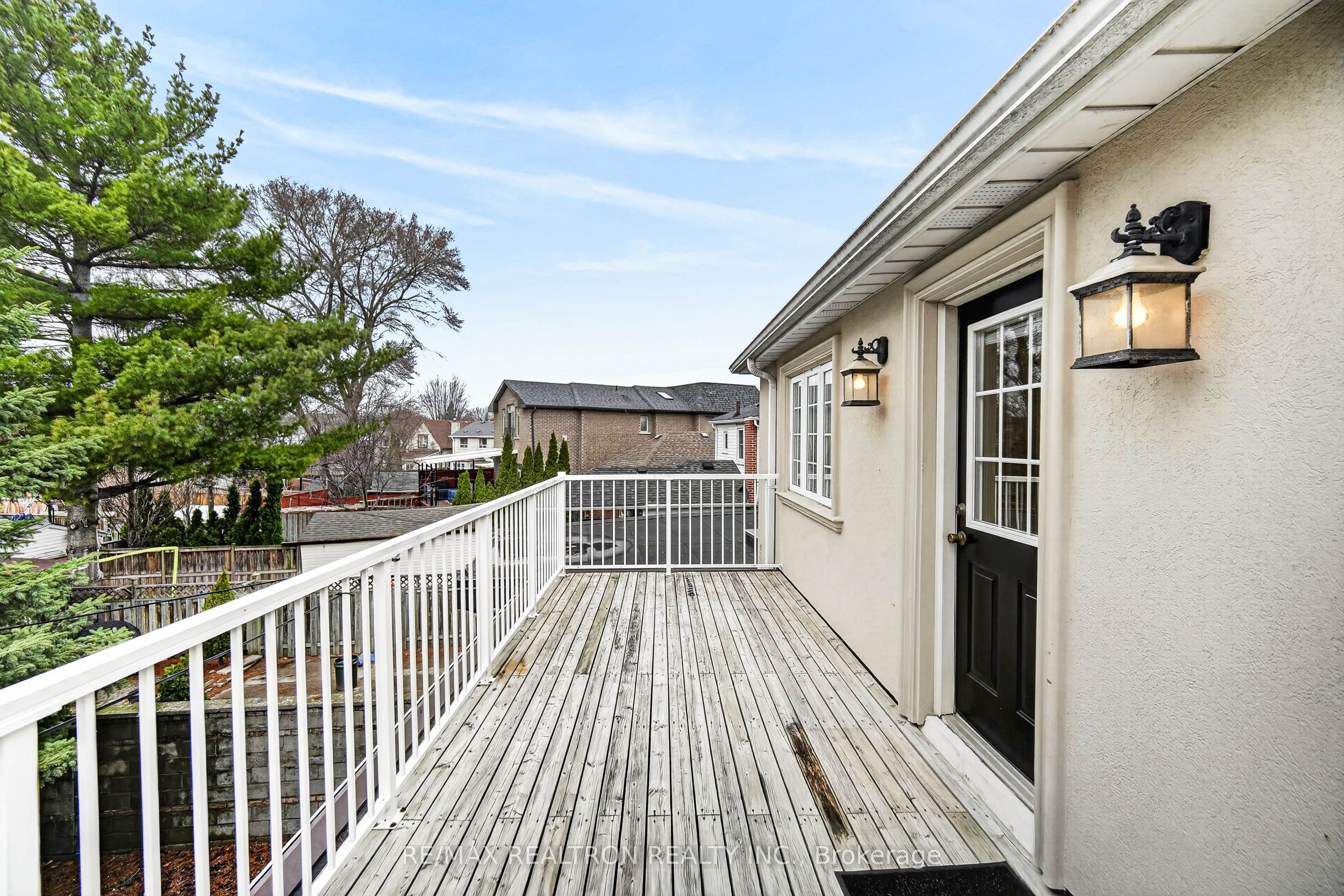 454 Donlands Avenue Property Photo 1