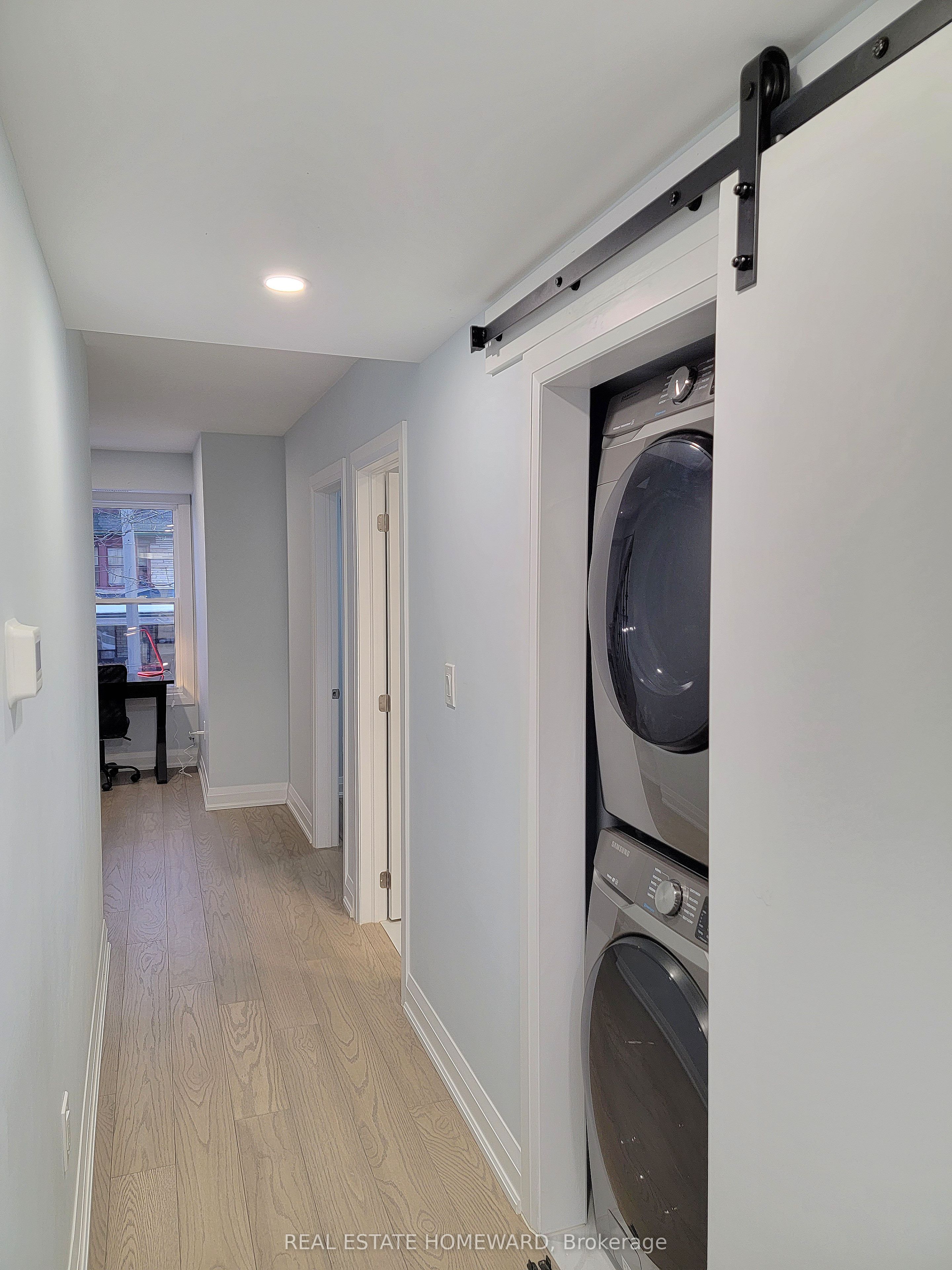 434 Victoria Park Avenue Property Photo 23