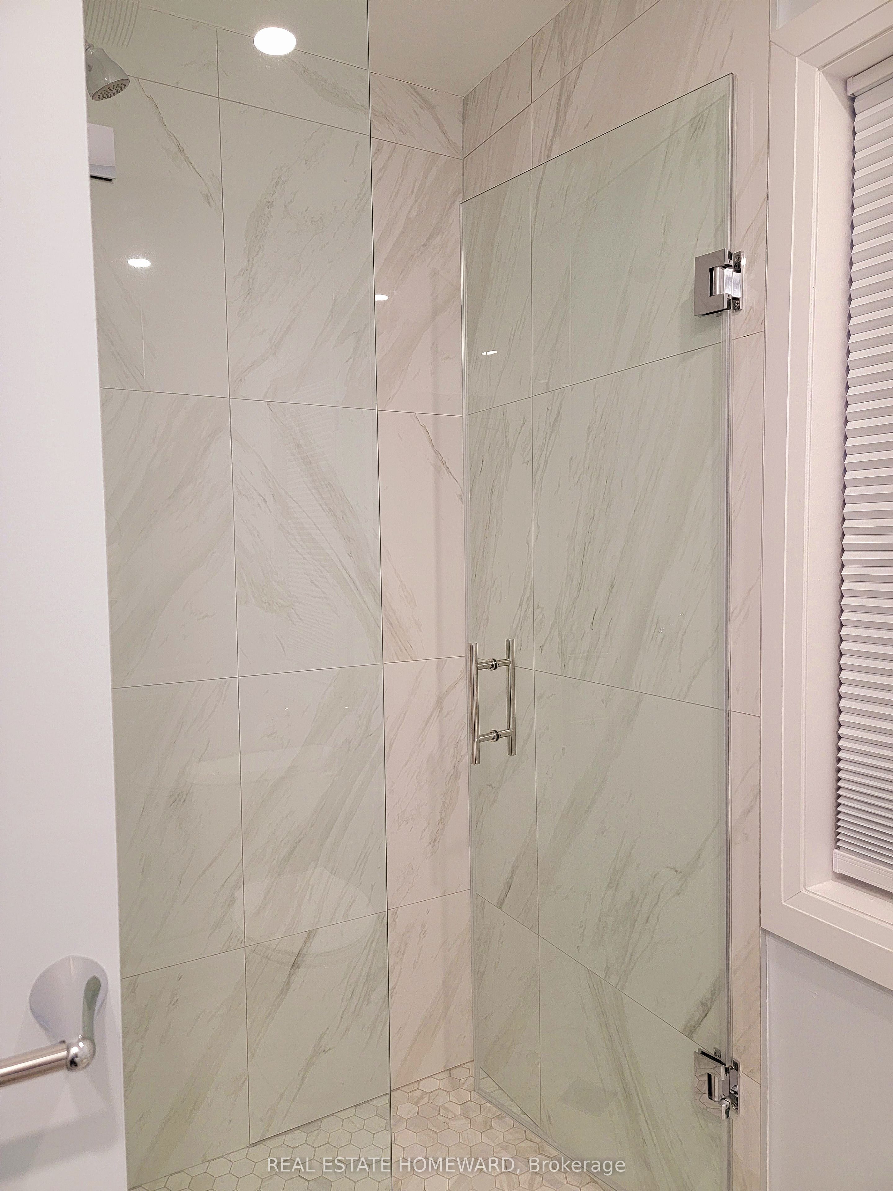 434 Victoria Park Avenue Property Photo 34
