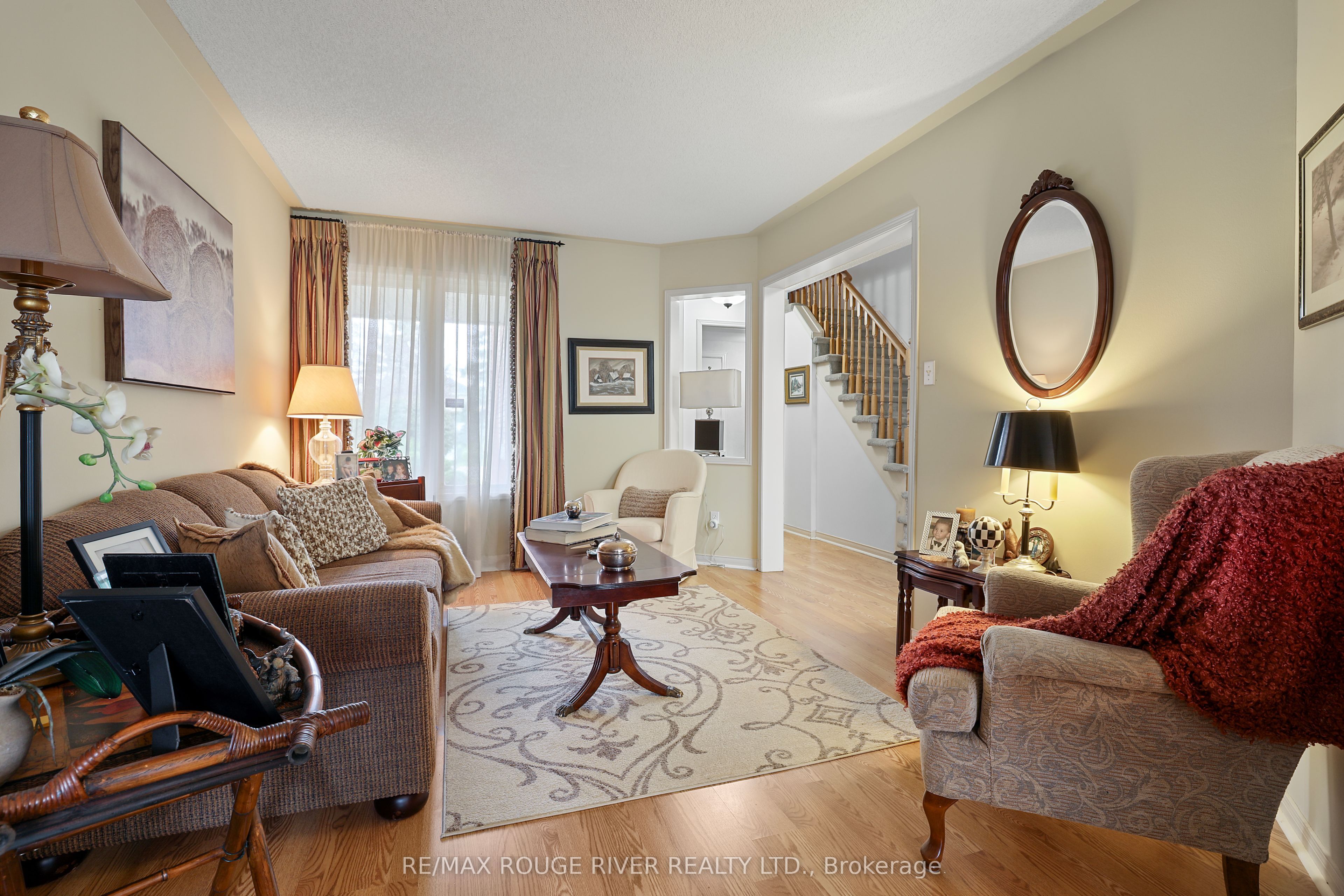 1543 Otonabee Drive Property Photo 7