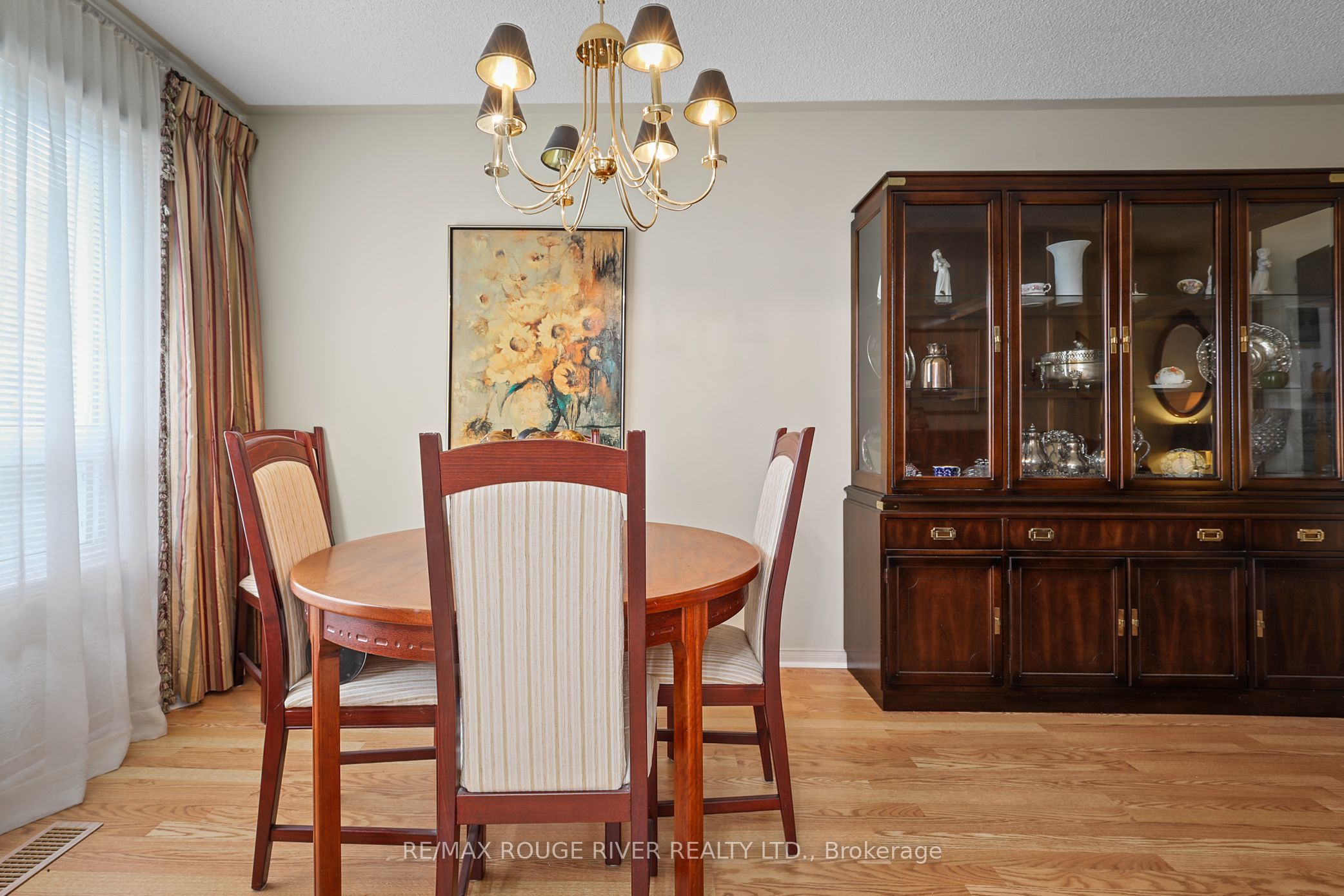 1543 Otonabee Drive Property Photo 12