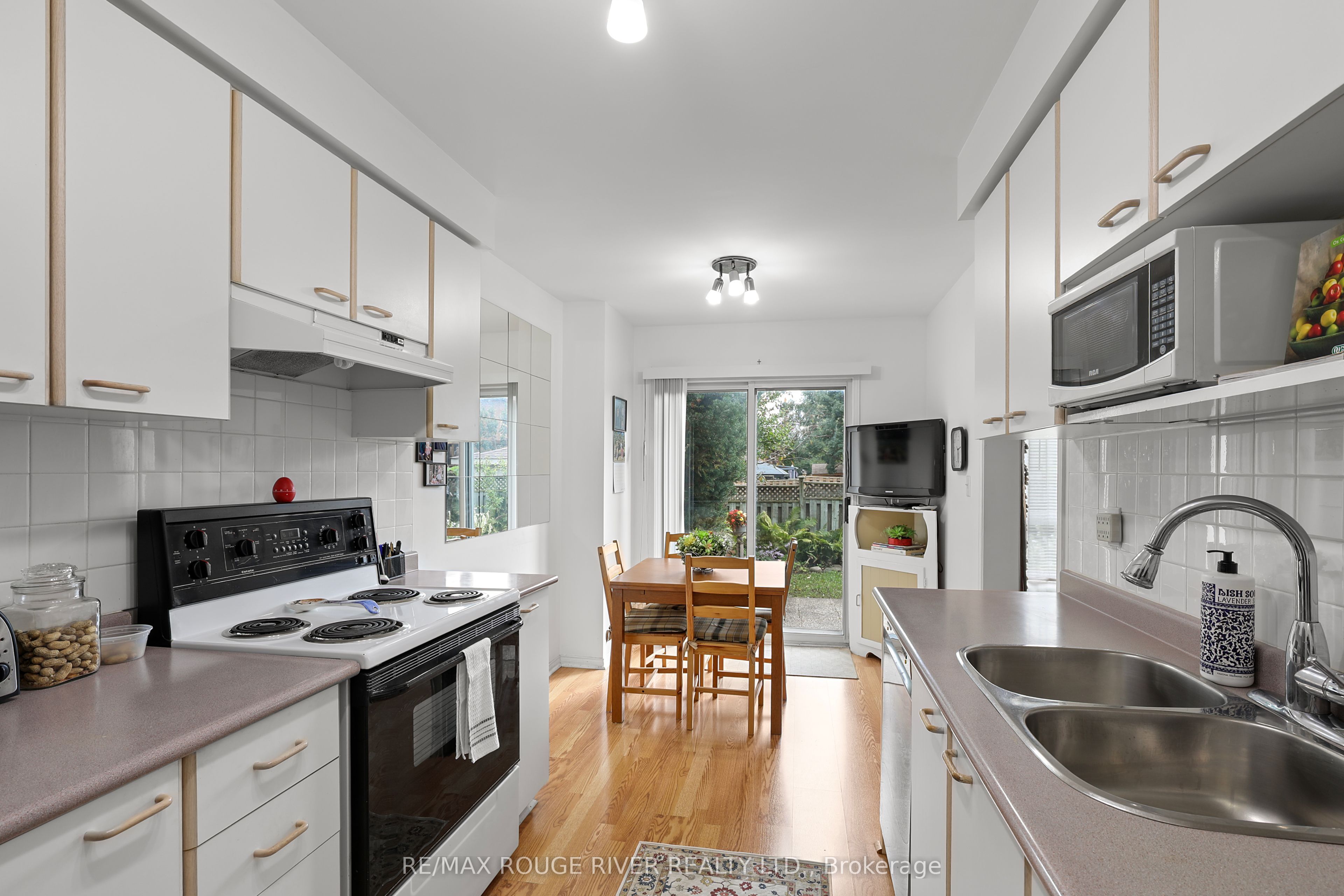 1543 Otonabee Drive Property Photo 16