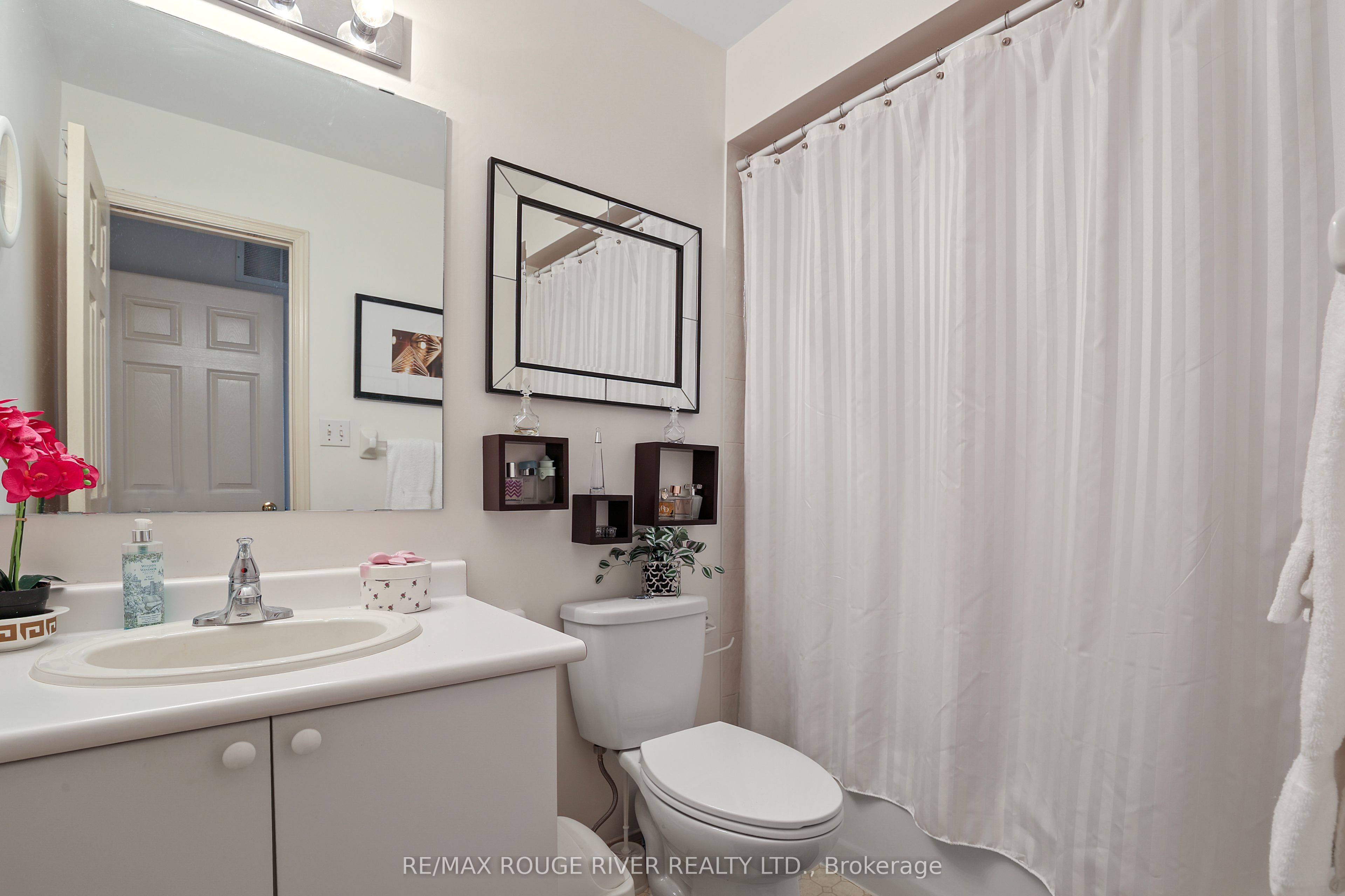 1543 Otonabee Drive Property Photo 25