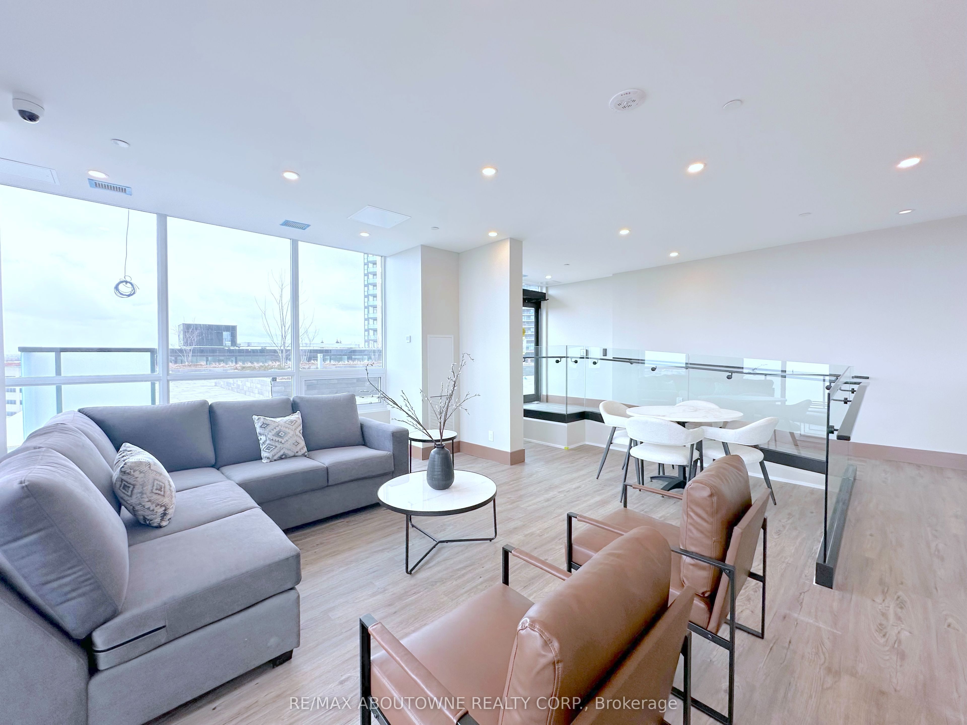2 River Plate Street 1406 Property Photo 17