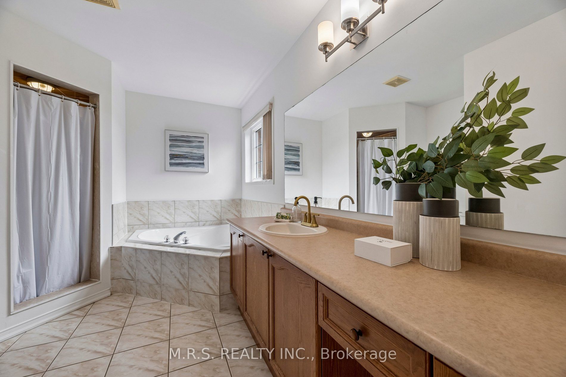 1408 Aldergrove Court Property Photo 30