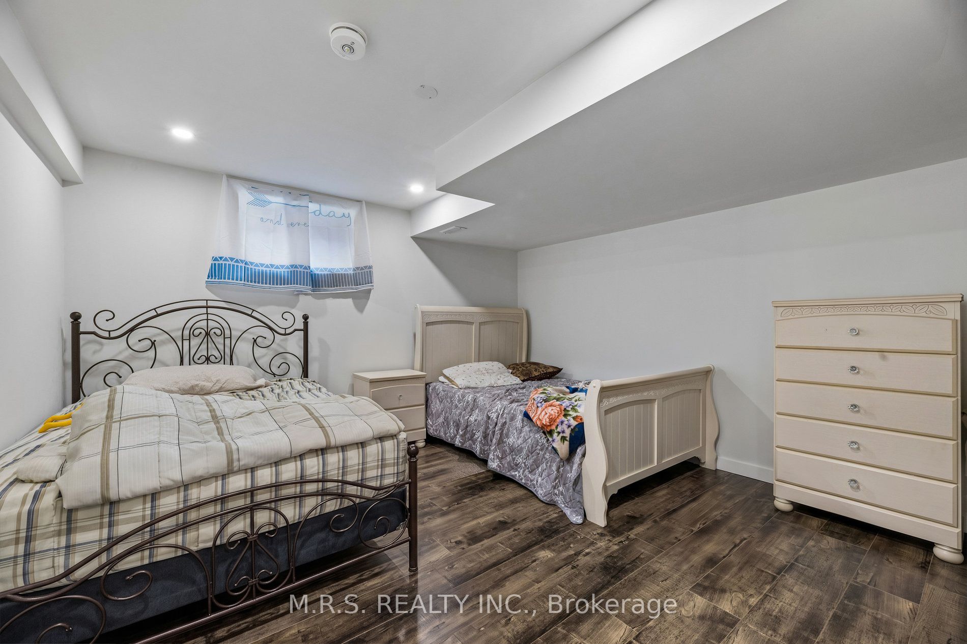 1408 Aldergrove Court Property Photo 32