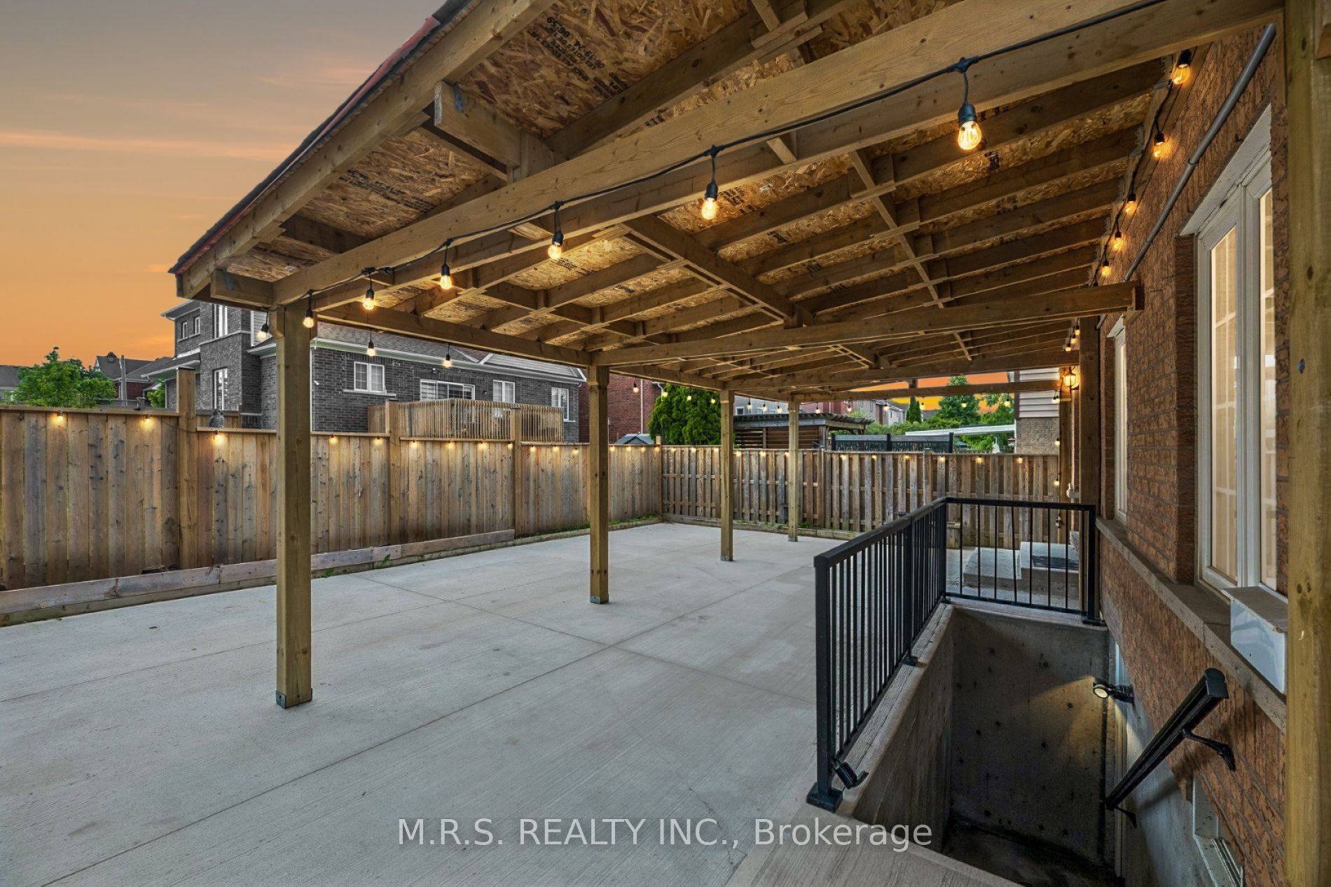 1408 Aldergrove Court Property Photo 38