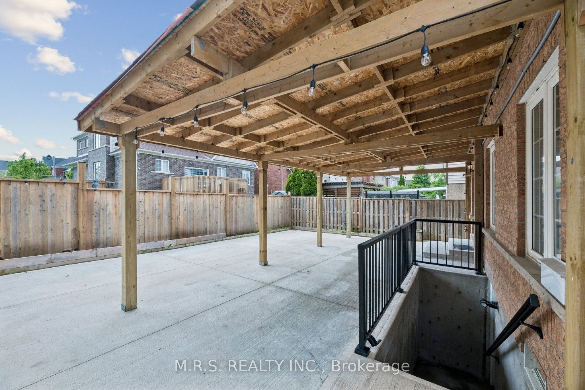 1408 Aldergrove Court Property Photo 39