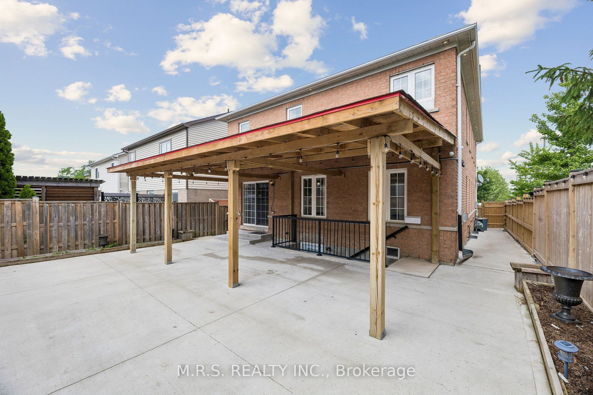 1408 Aldergrove Court Property Photo 40