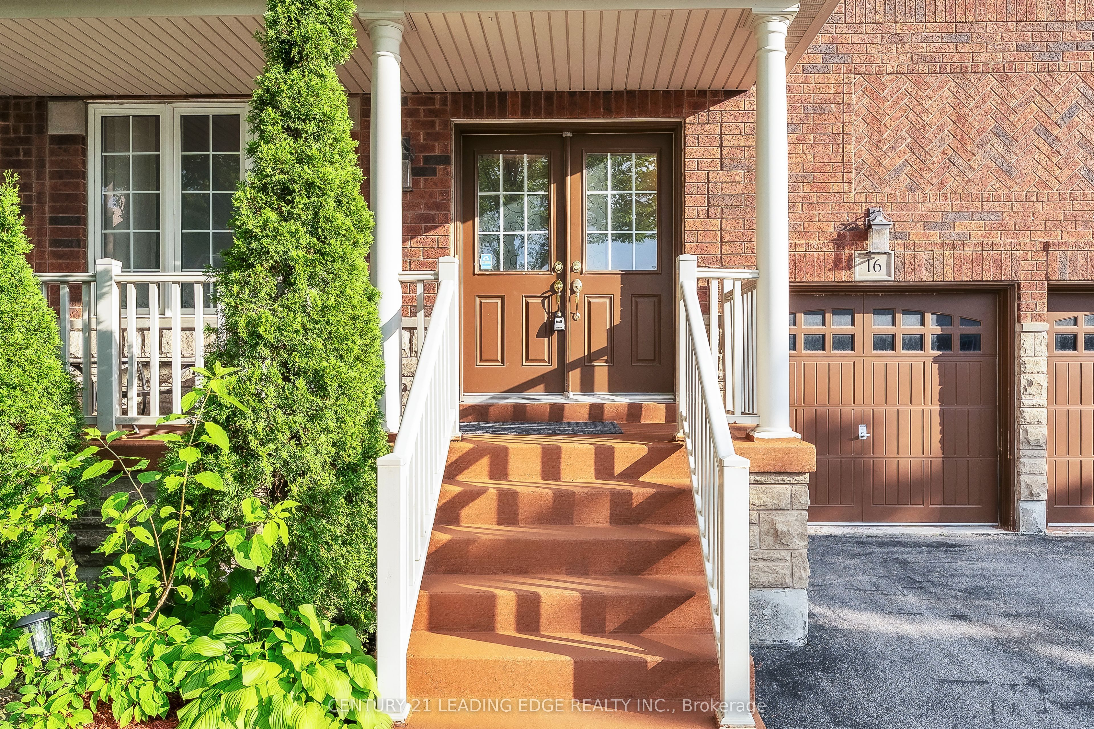 16 Bicknell Court Property Photo 3