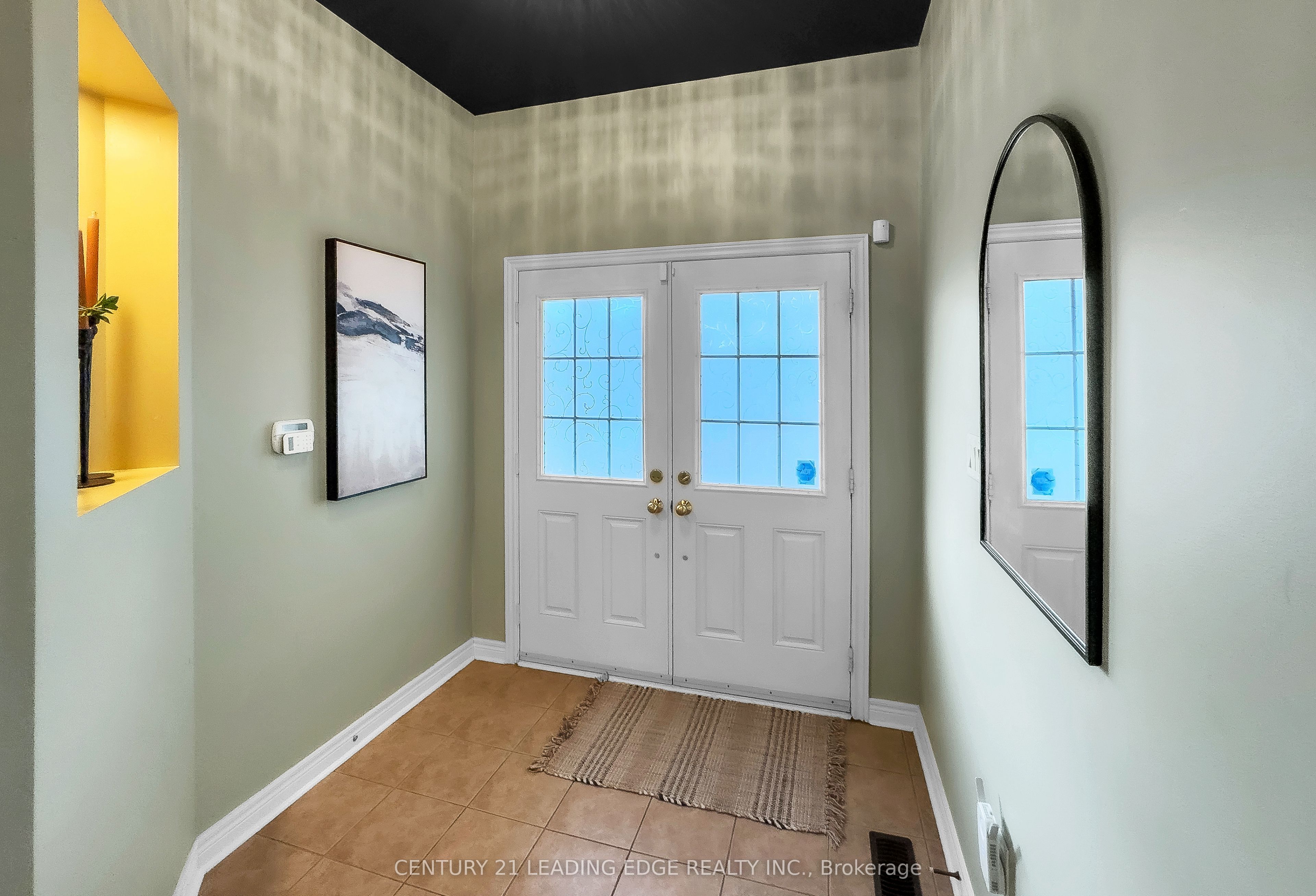 16 Bicknell Court Property Photo 4