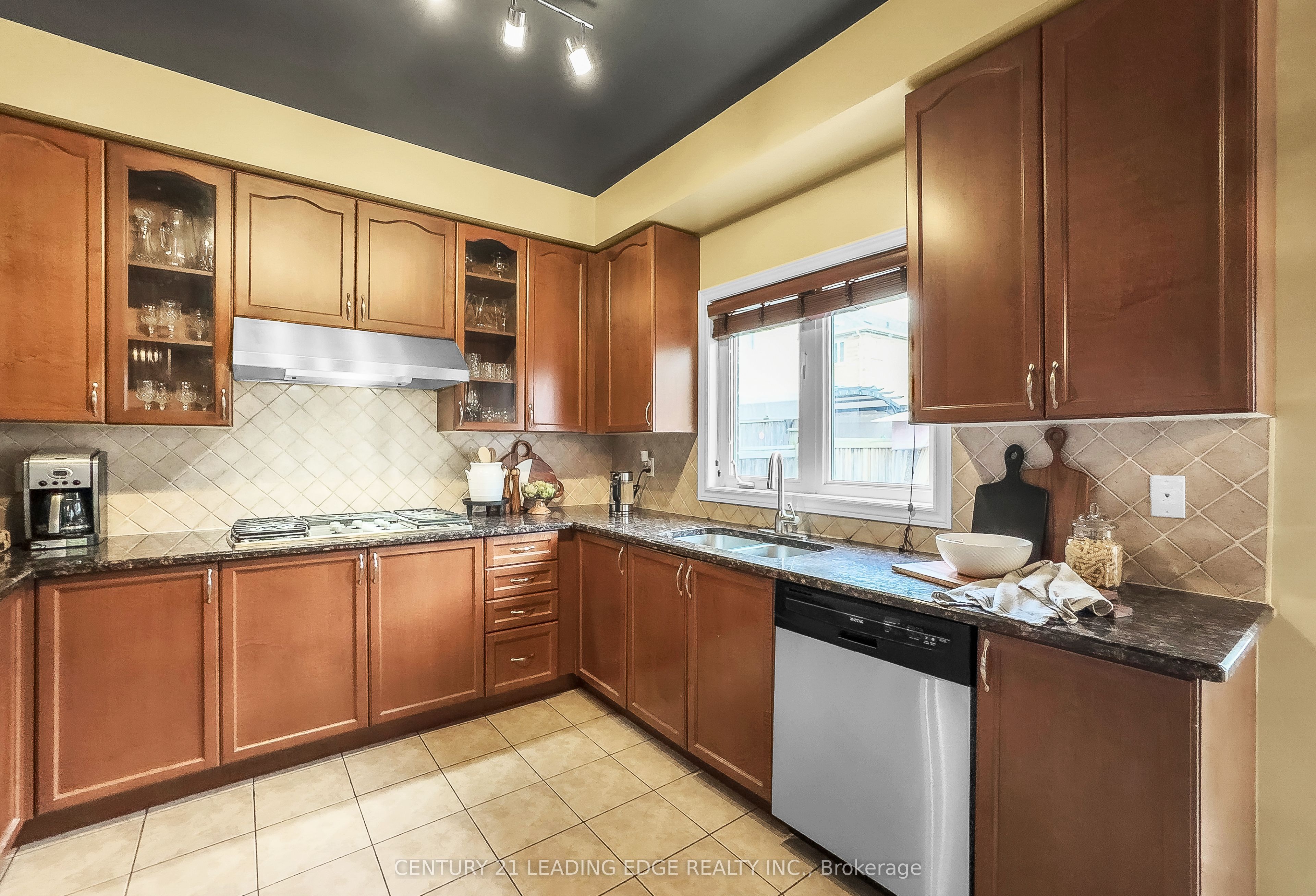 16 Bicknell Court Property Photo 16
