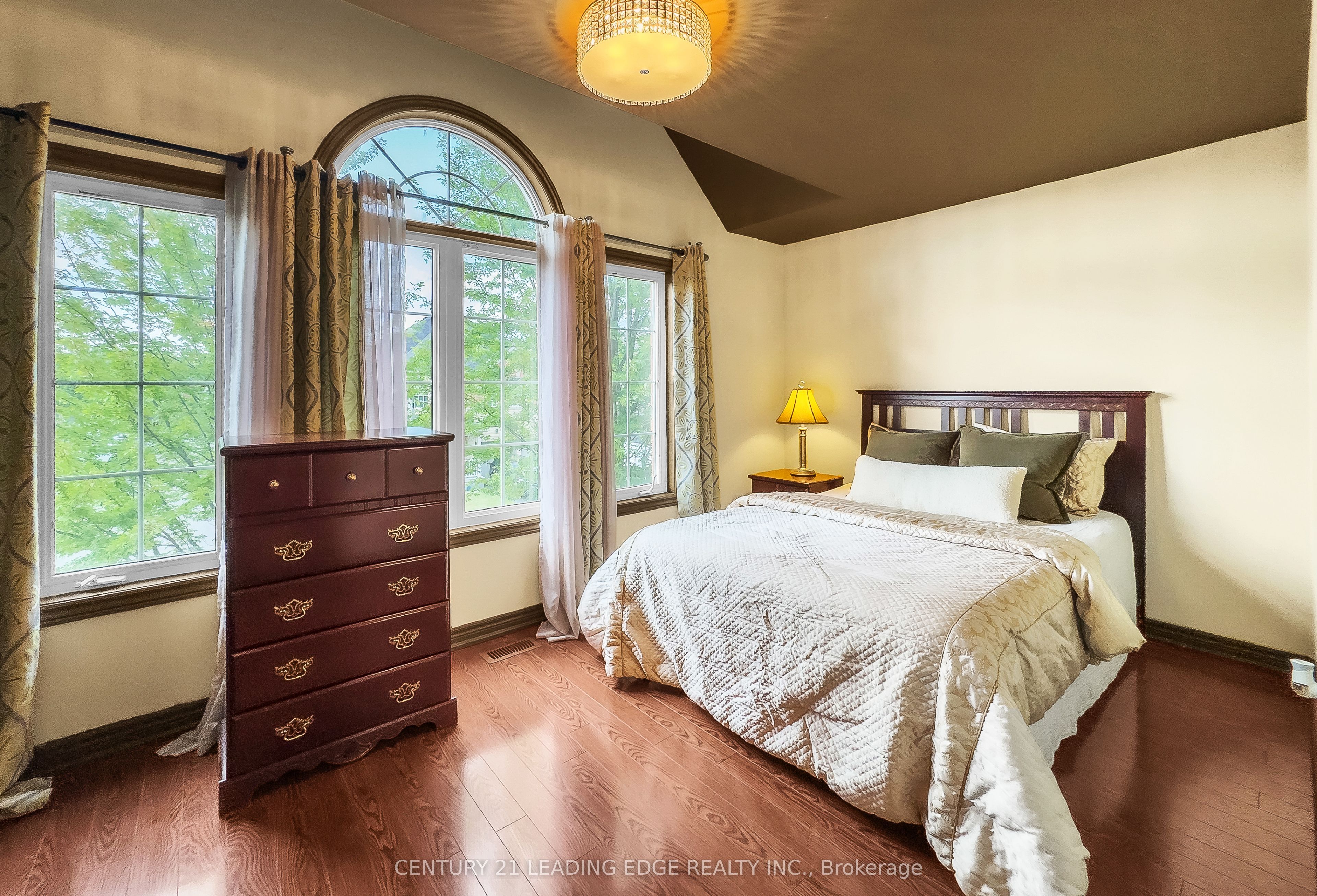 16 Bicknell Court Property Photo 21