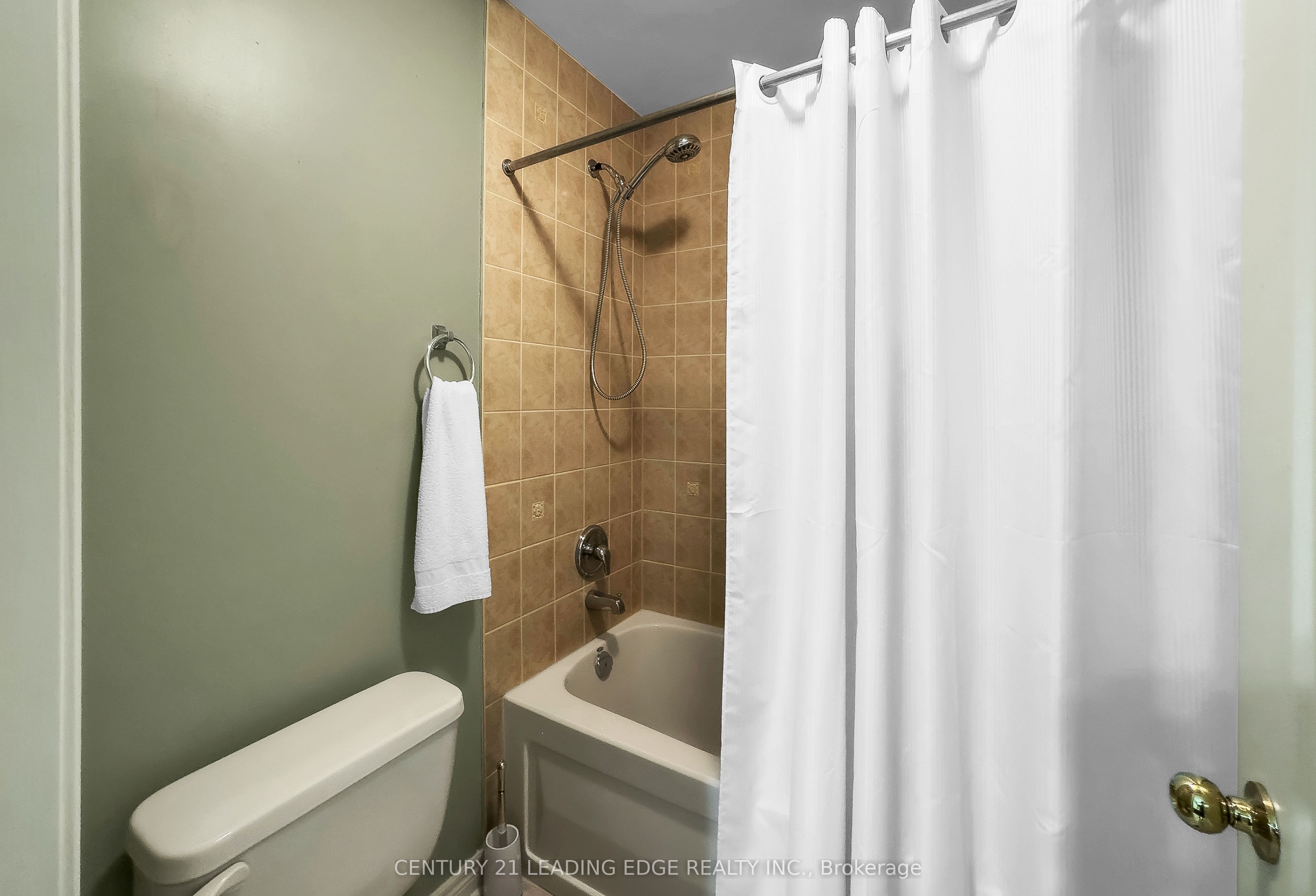 16 Bicknell Court Property Photo 28
