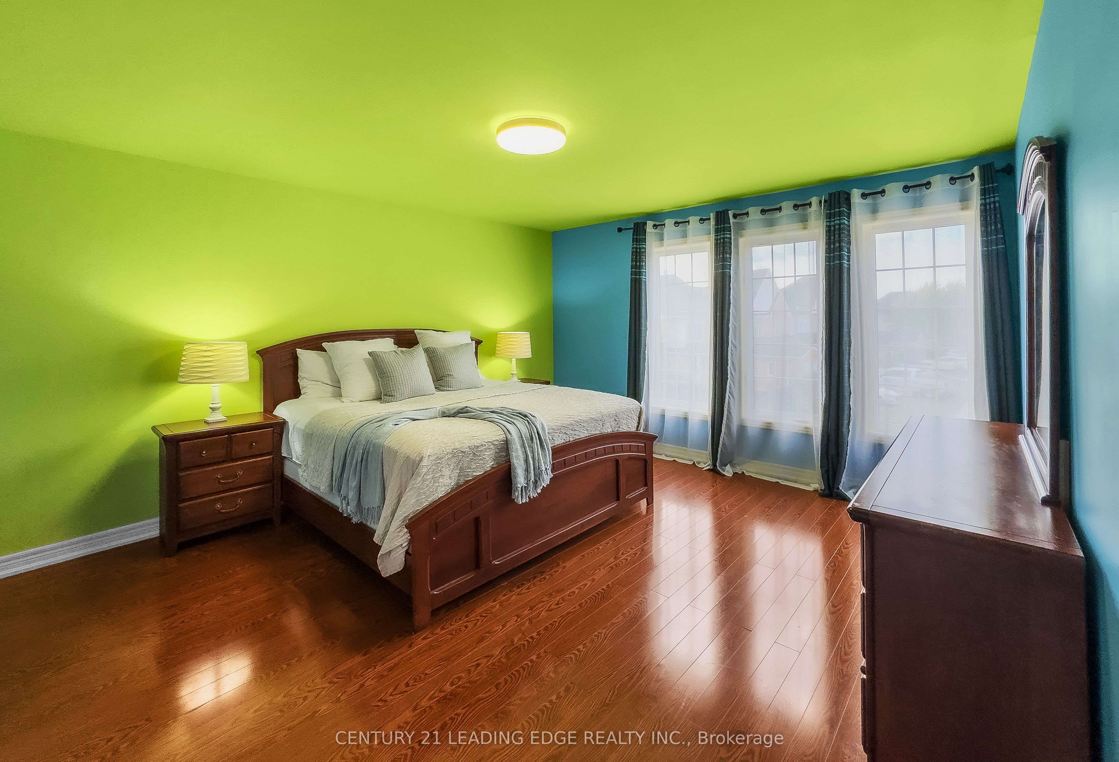 16 Bicknell Court Property Photo 29