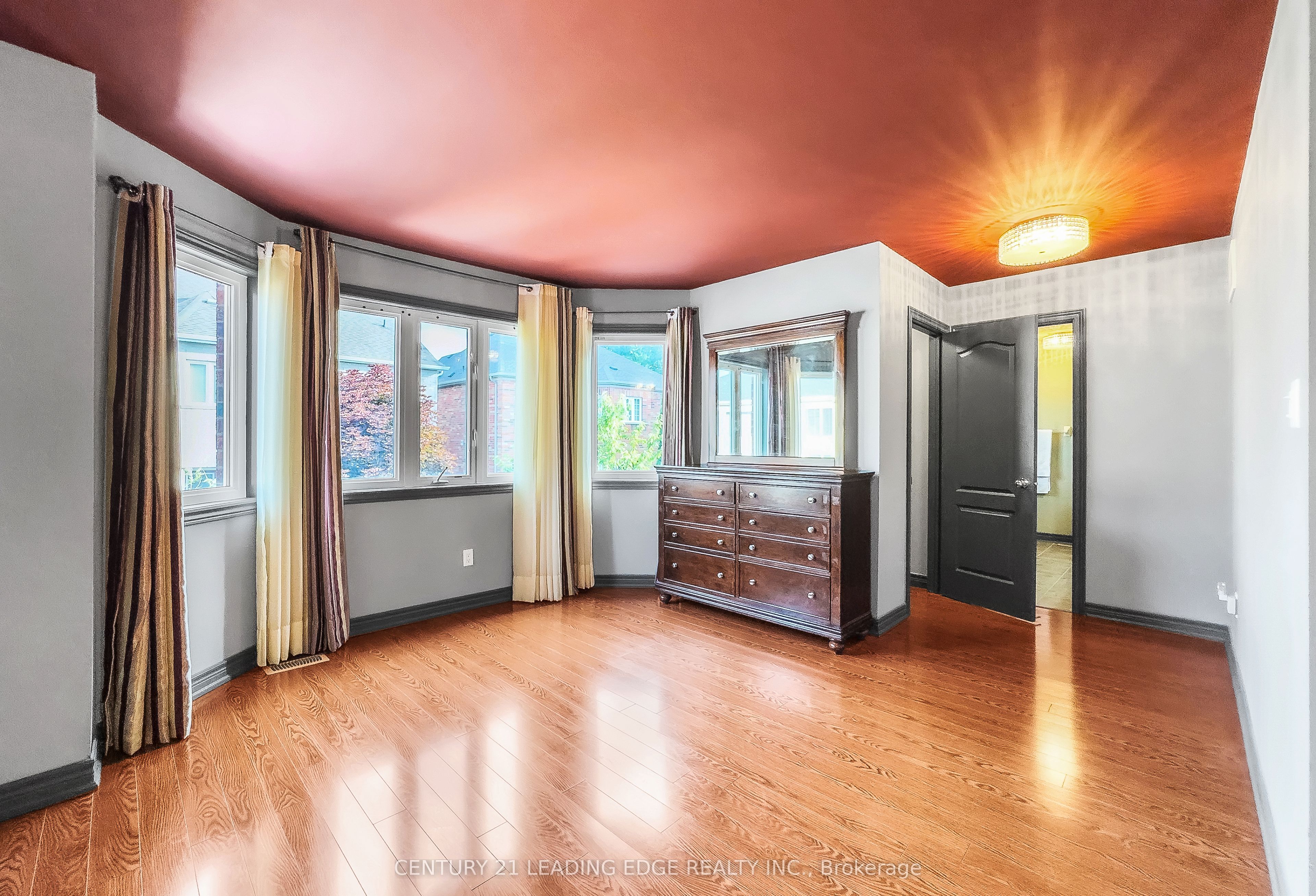16 Bicknell Court Property Photo 35