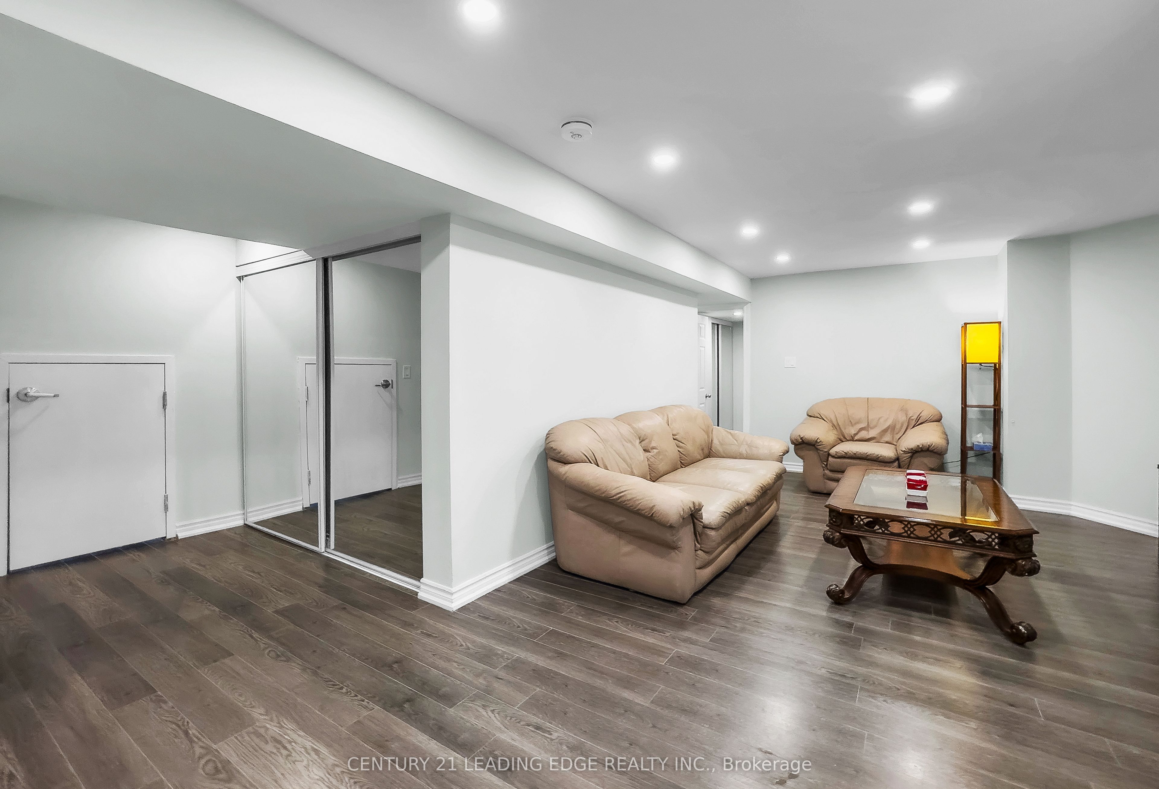 16 Bicknell Court Property Photo 40