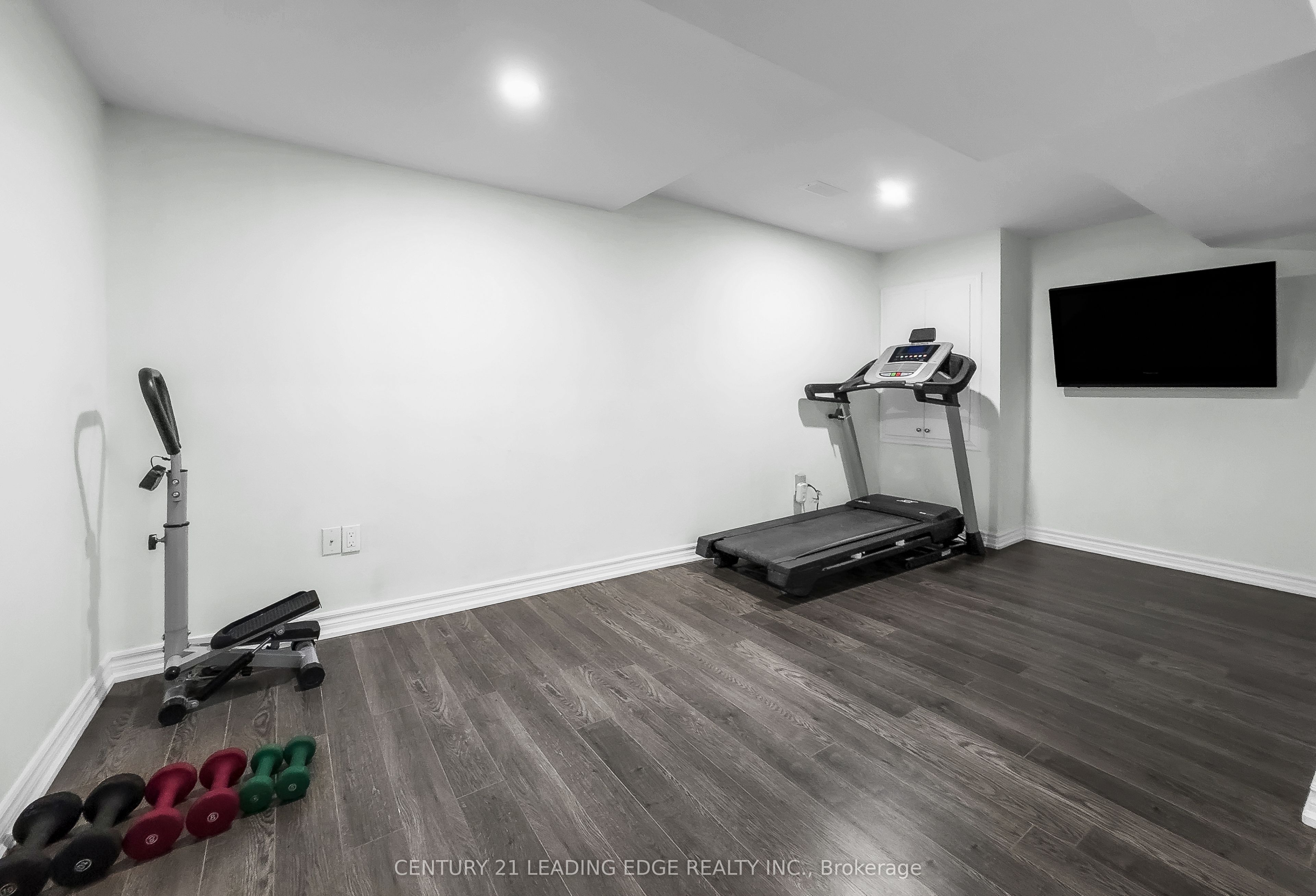 16 Bicknell Court Property Photo 45