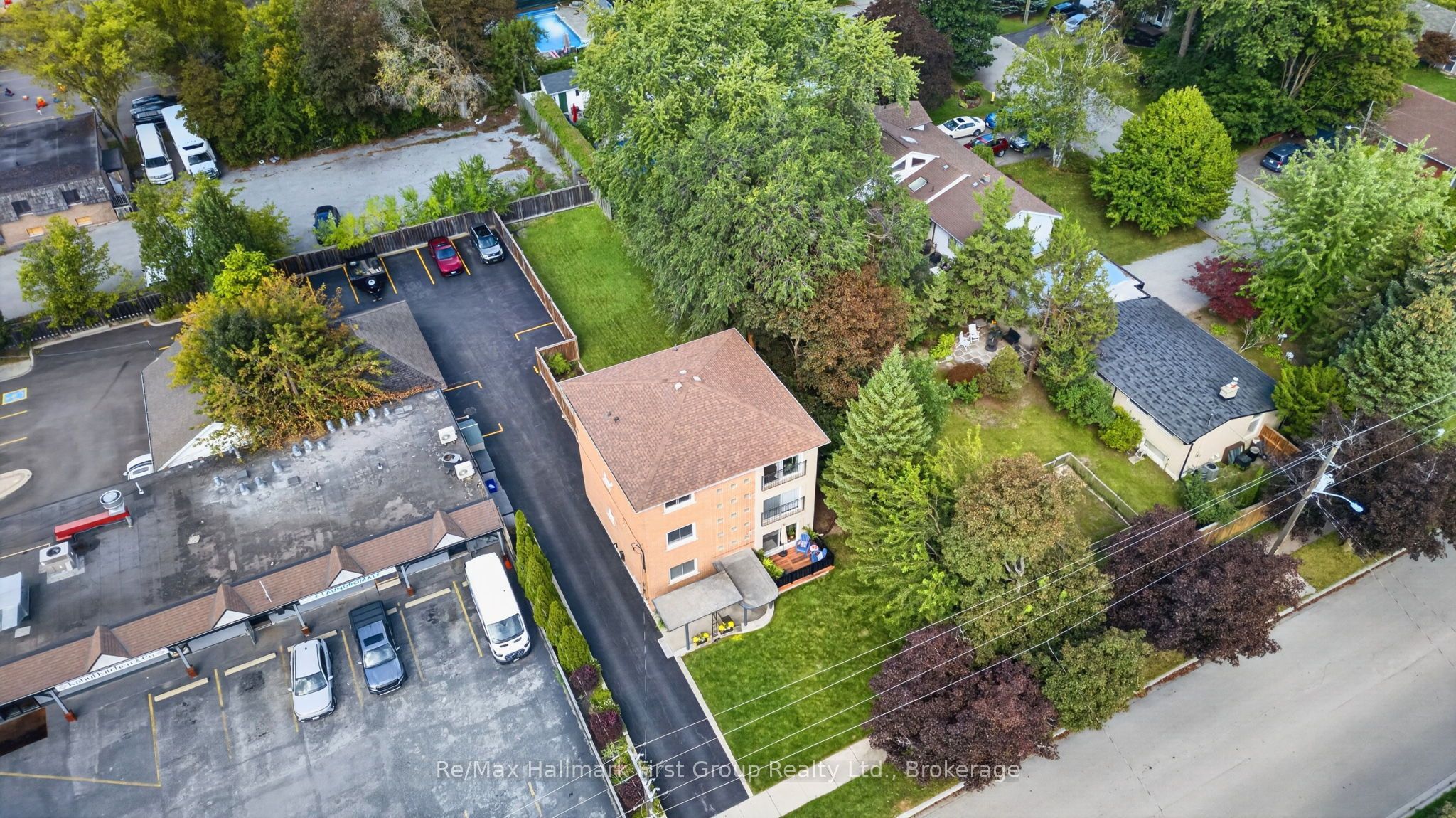10 Lincoln Street Property Photo 33