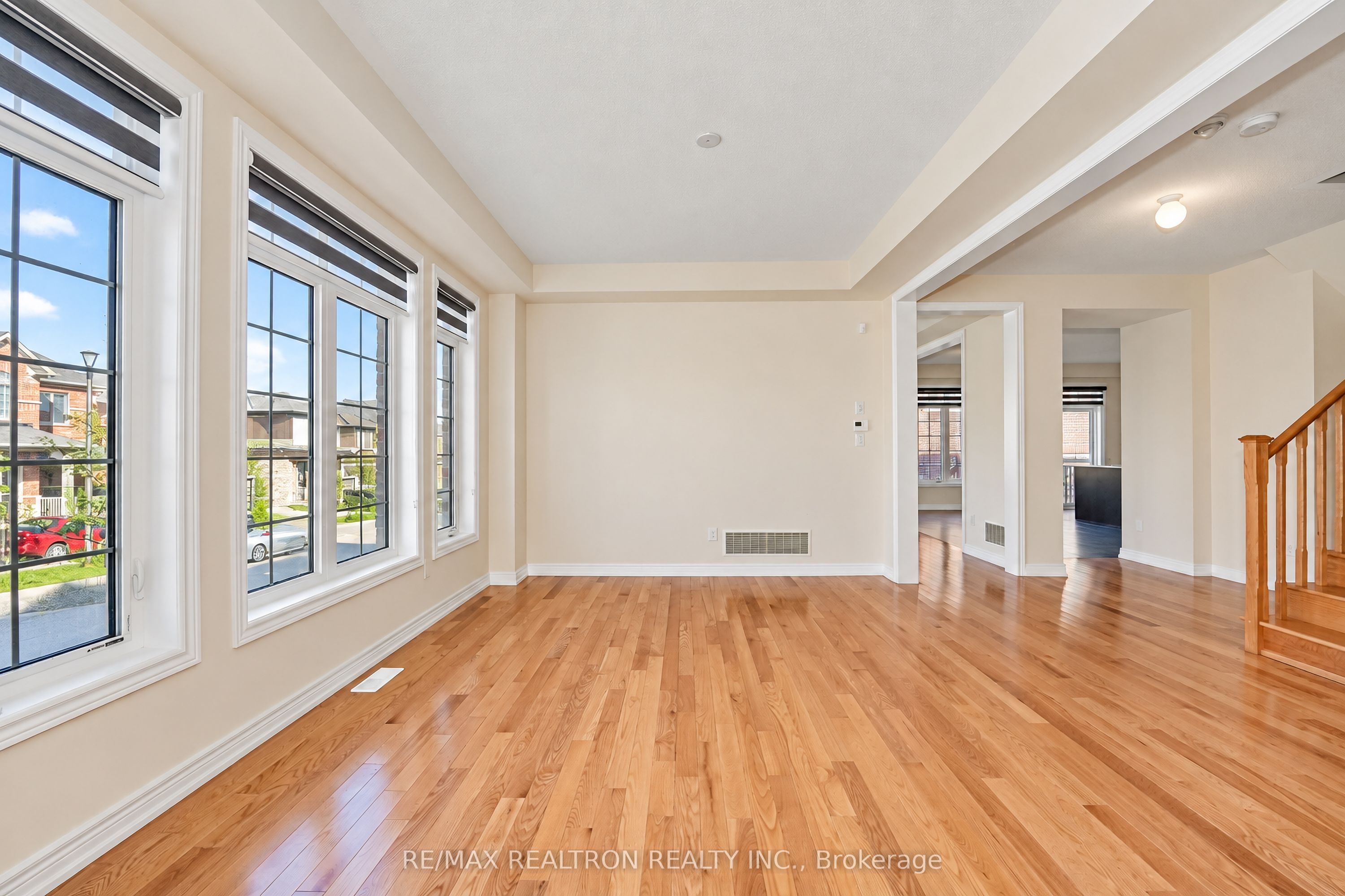 2431 Hibiscus Drive Property Photo 7