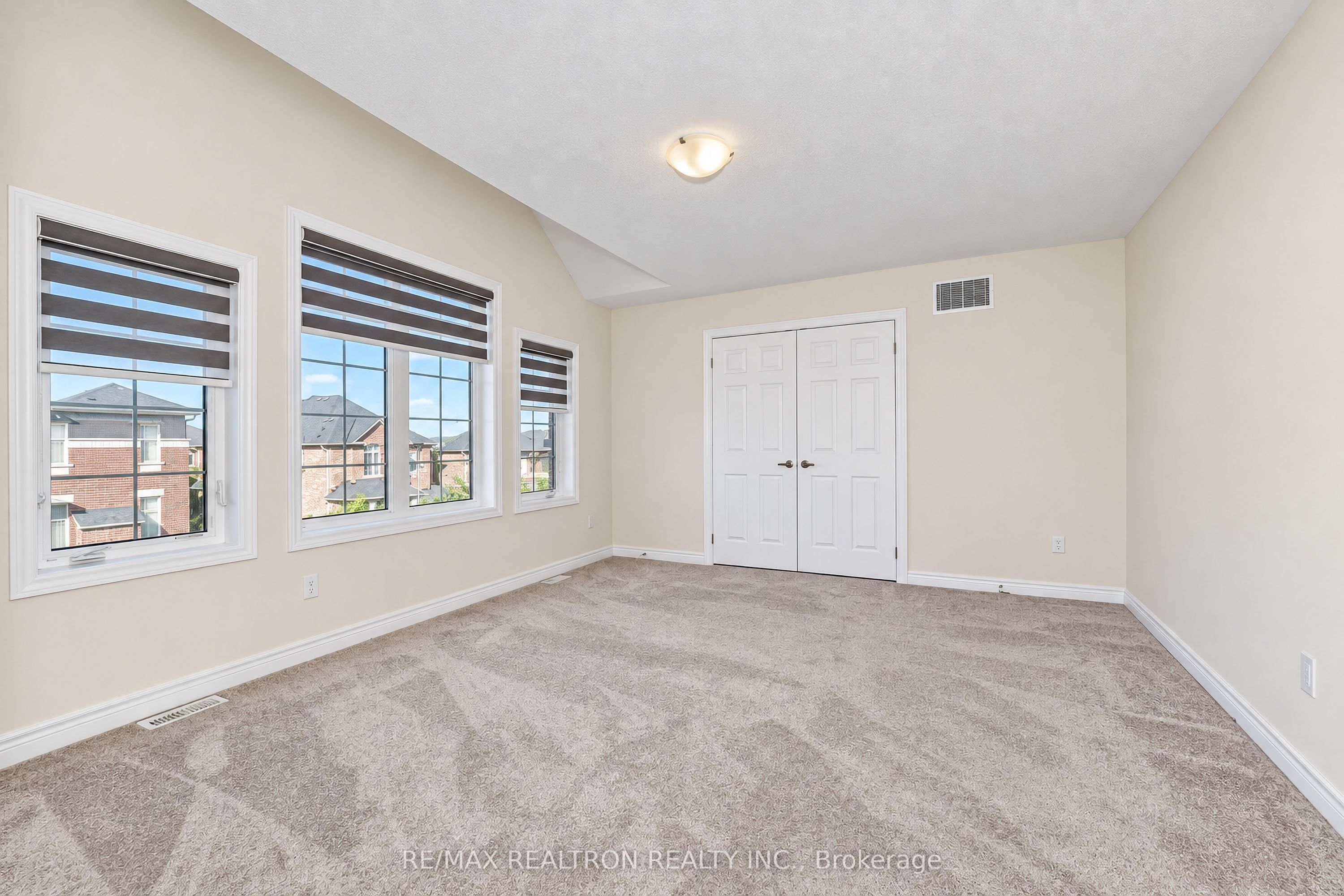 2431 Hibiscus Drive Property Photo 20