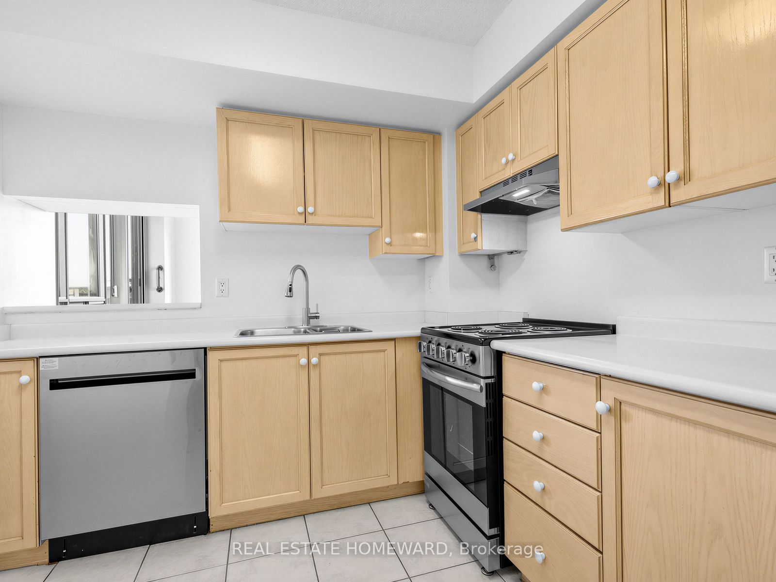 2800 Warden Avenue 1102 Property Photo 10