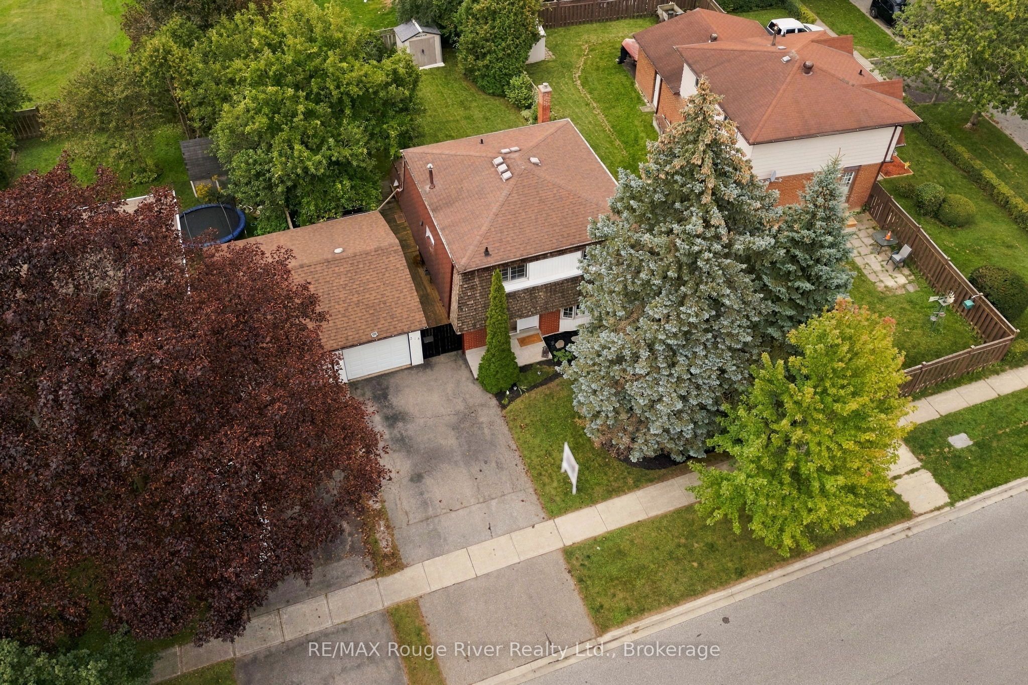 313 Lupin Drive Property Photo 36