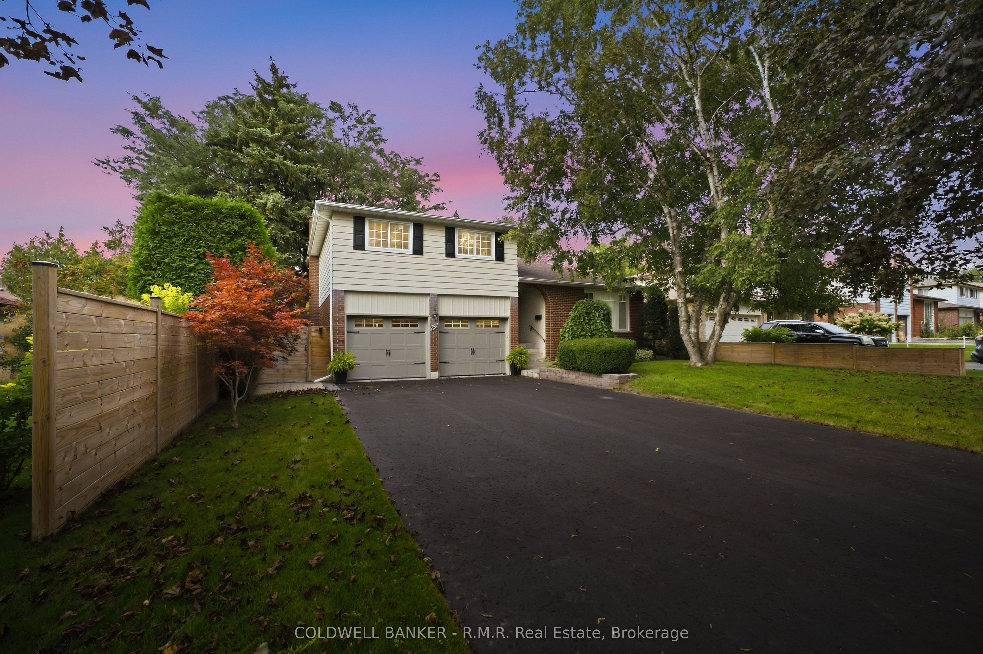 946 Beaufort Court Property Photo 1