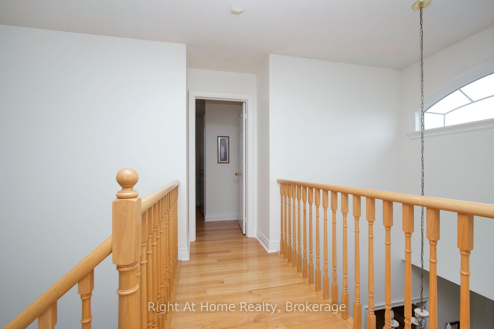 2096 Stornoway Street Property Photo 25