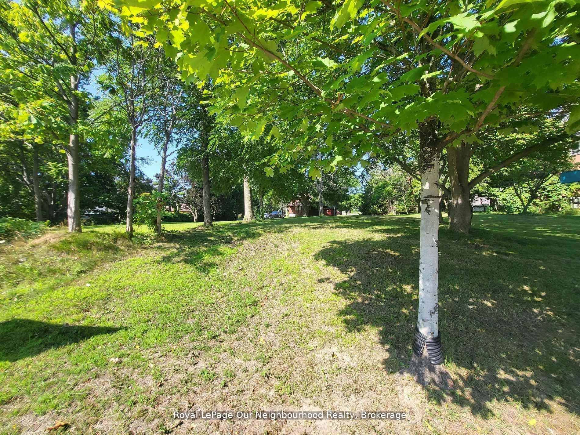 62 Redfern Crescent Property Photo 3