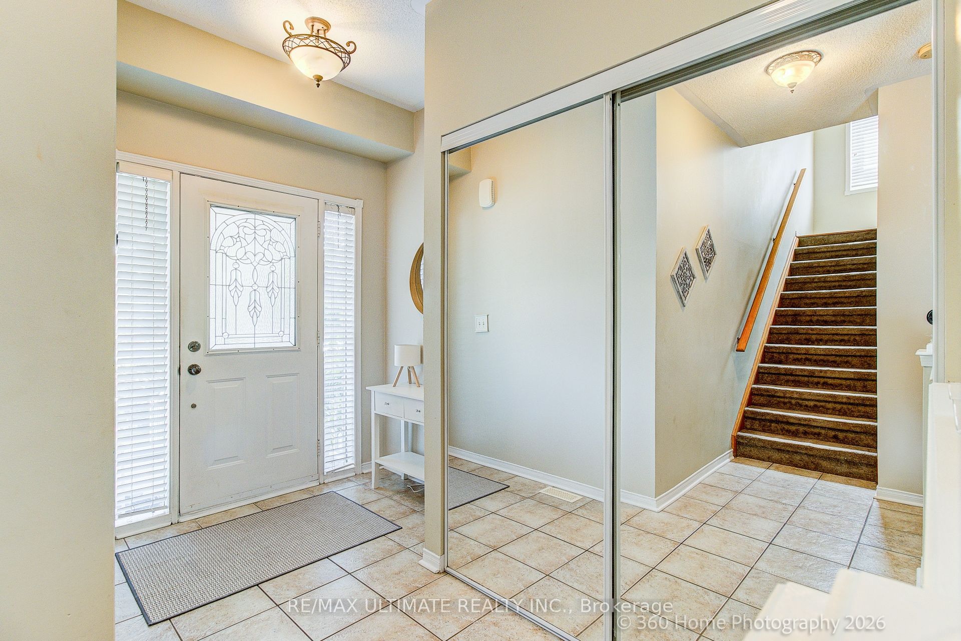 53 Wilshire Drive Property Photo 2